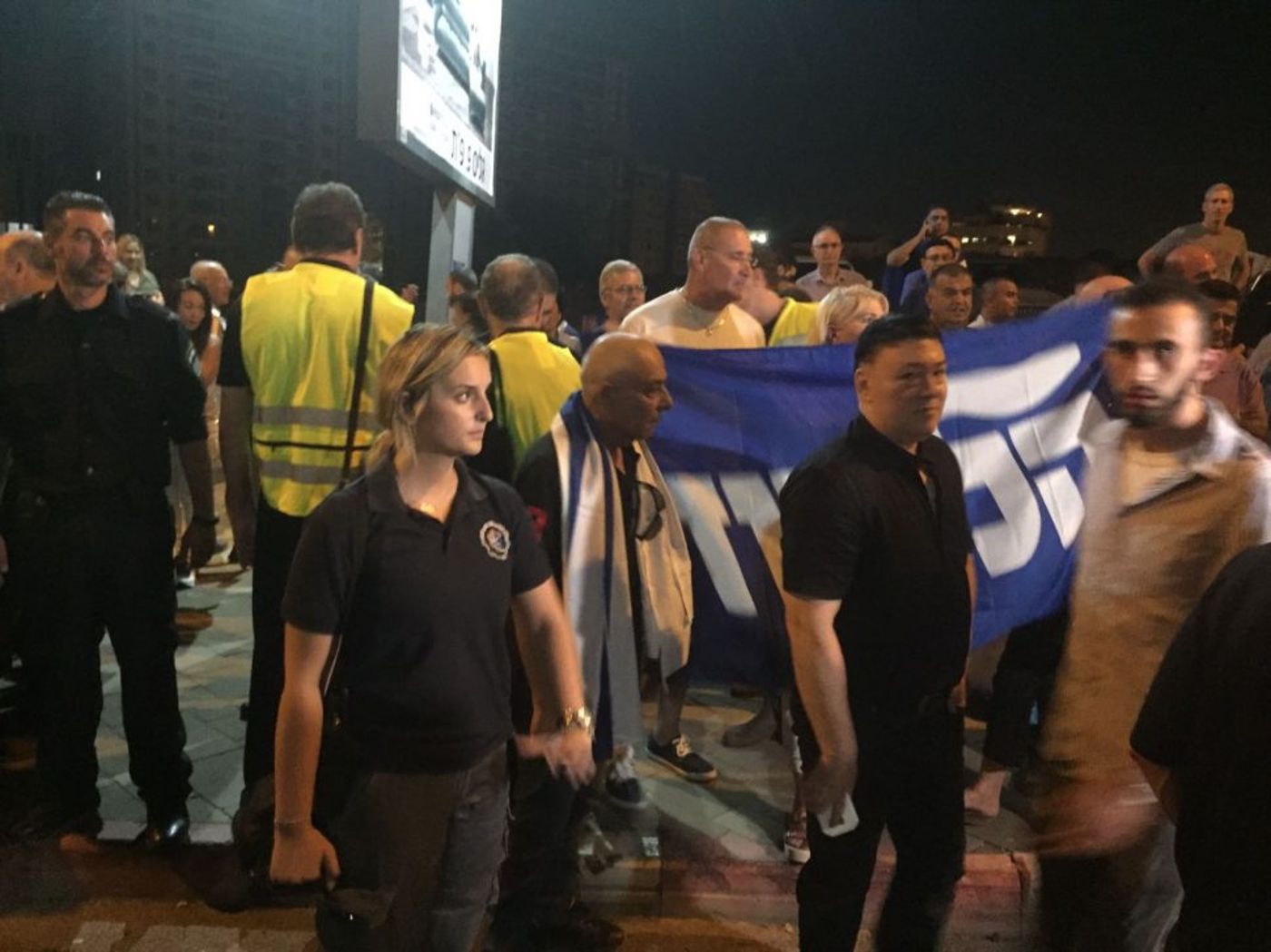 קונטרה להפגנות בפתח תקווה: הפגנת תומכי נתניהו