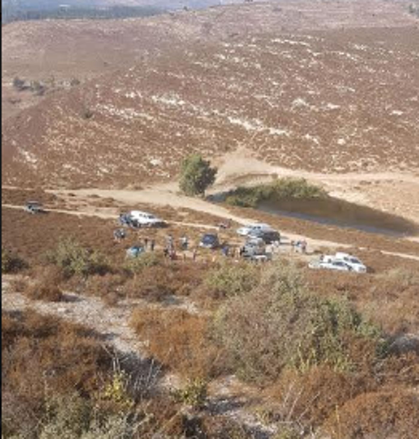 בין הזמנים: ג'יפ ובו משפחה שלמה התהפך בטיול