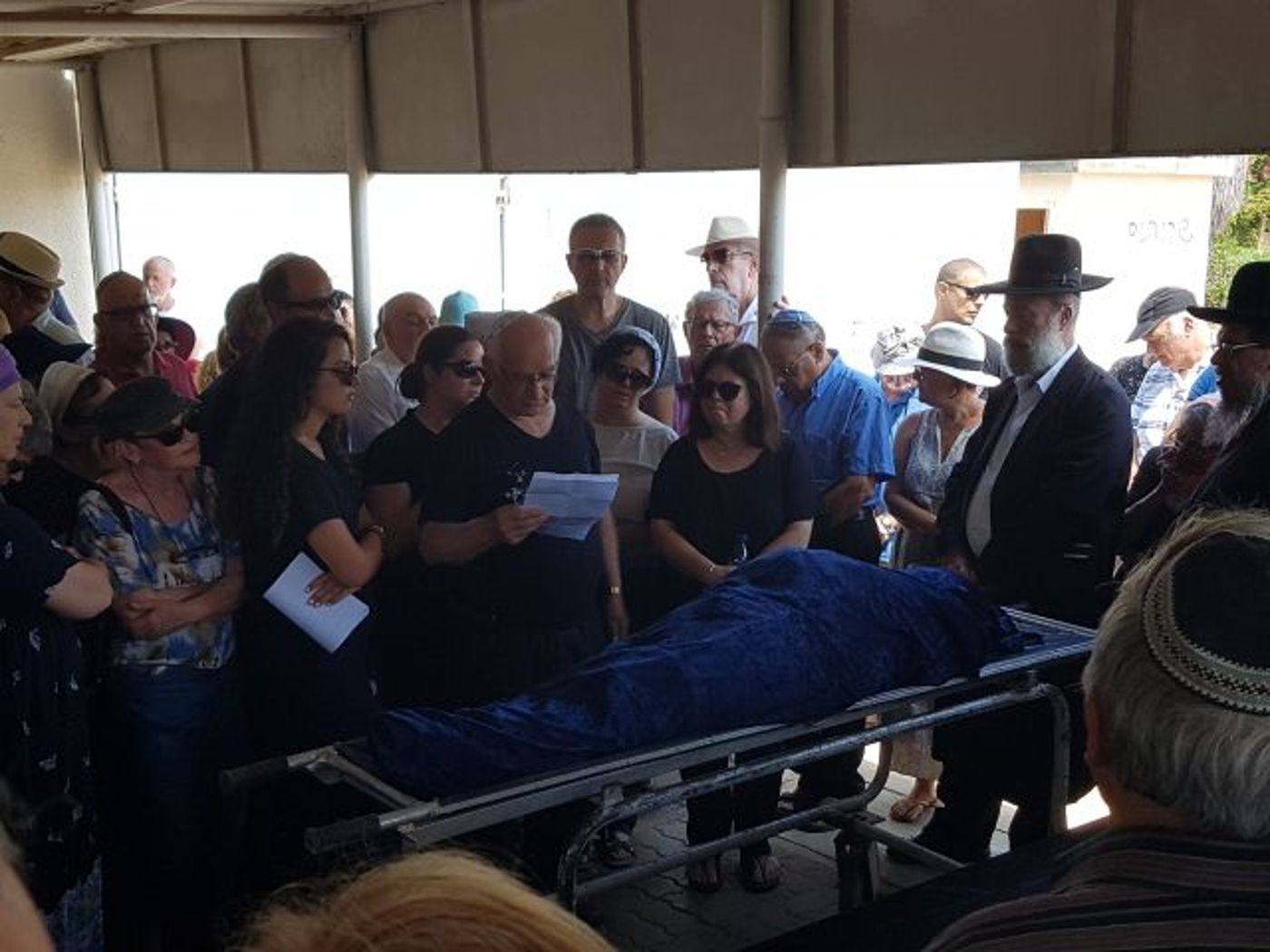 הלוויתה של רבקה קולנגי ז"ל (באדיבות המשפחה)