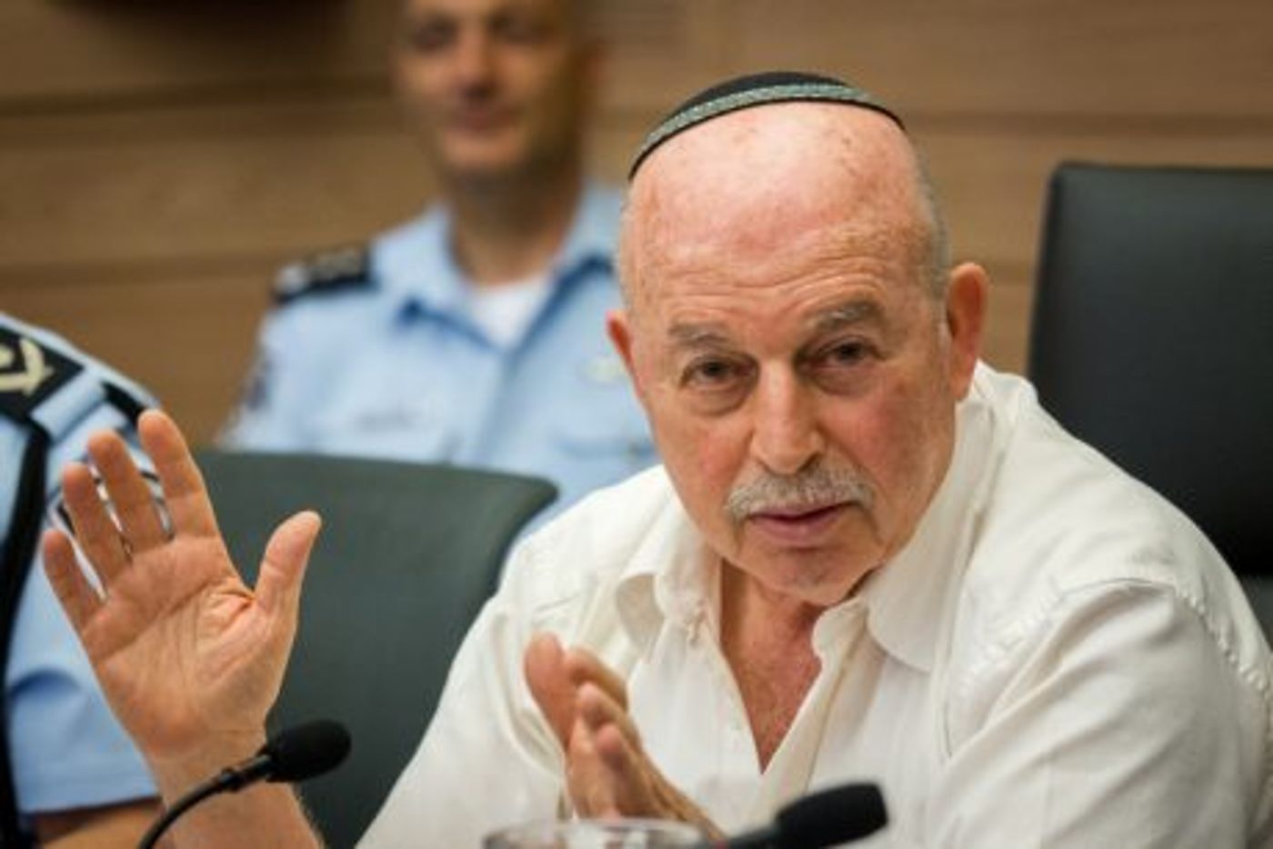 האזינו: ויכוח בין סלומינסקי לשוכר על חוב מים