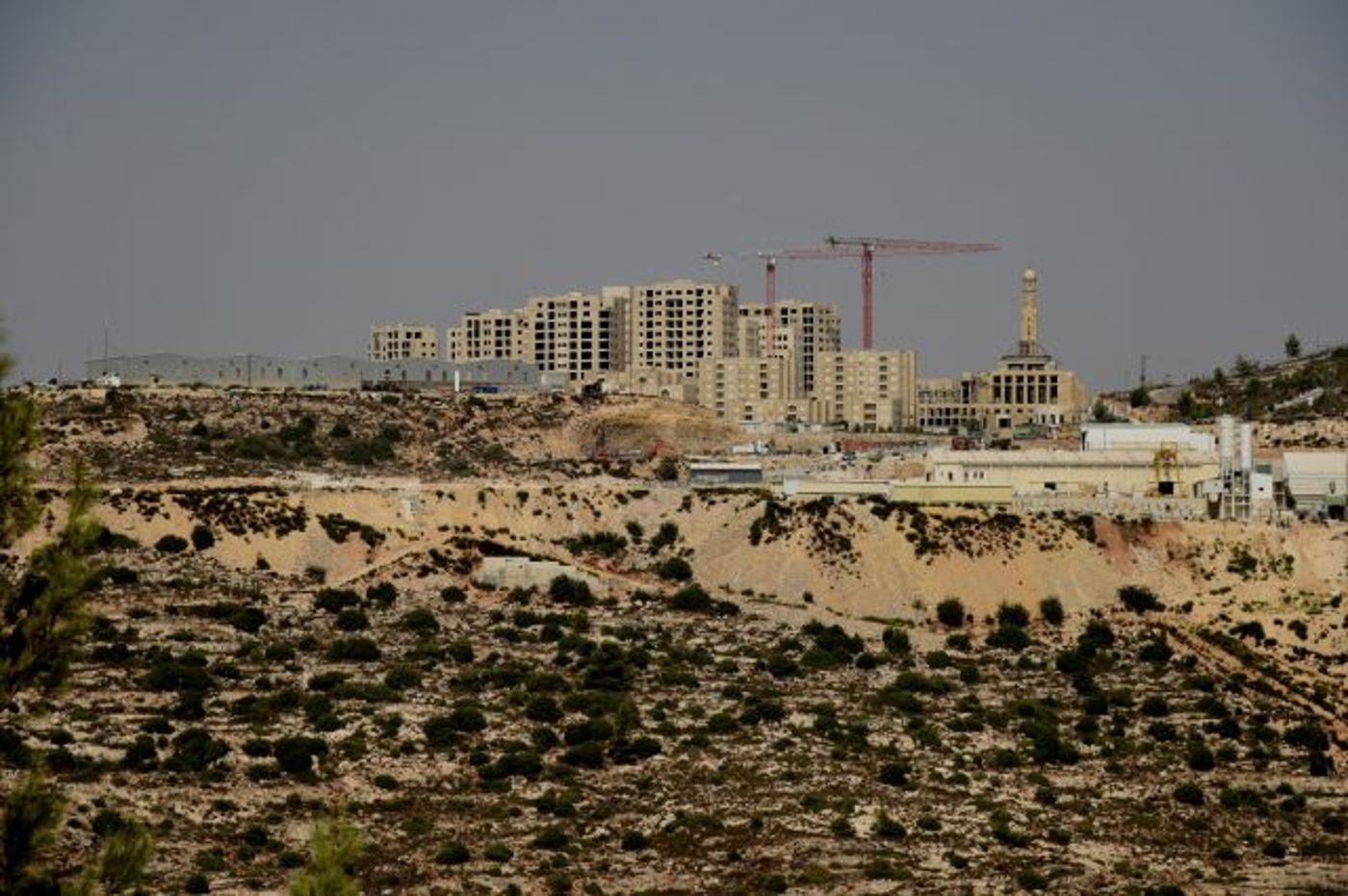 הכביש לעיר רוואבי נסלל על קרקע פרטית