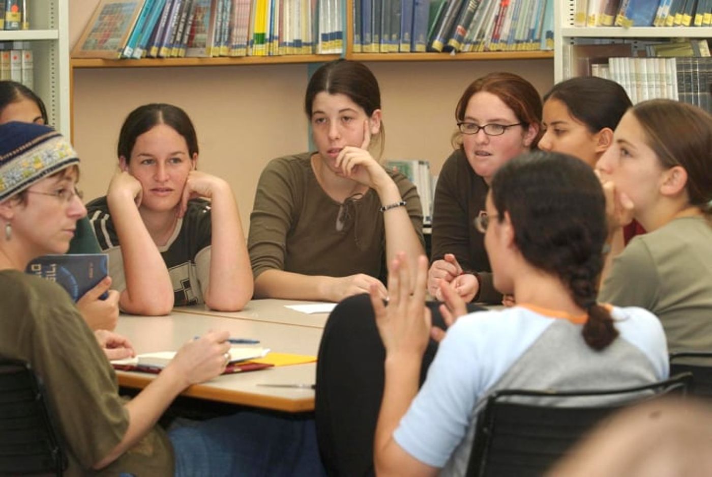 צפו: למה האולפנות מובילות באחוזי הזכאות לבגרות?