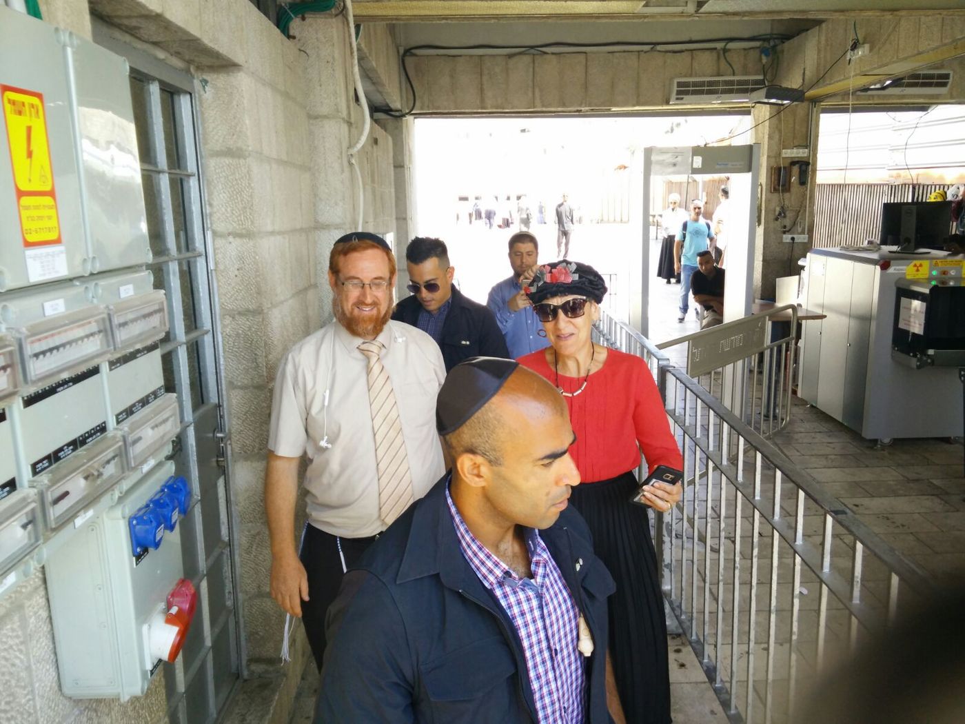 אבסורד: לתיירים מותר לעלות, לח"כים אסור