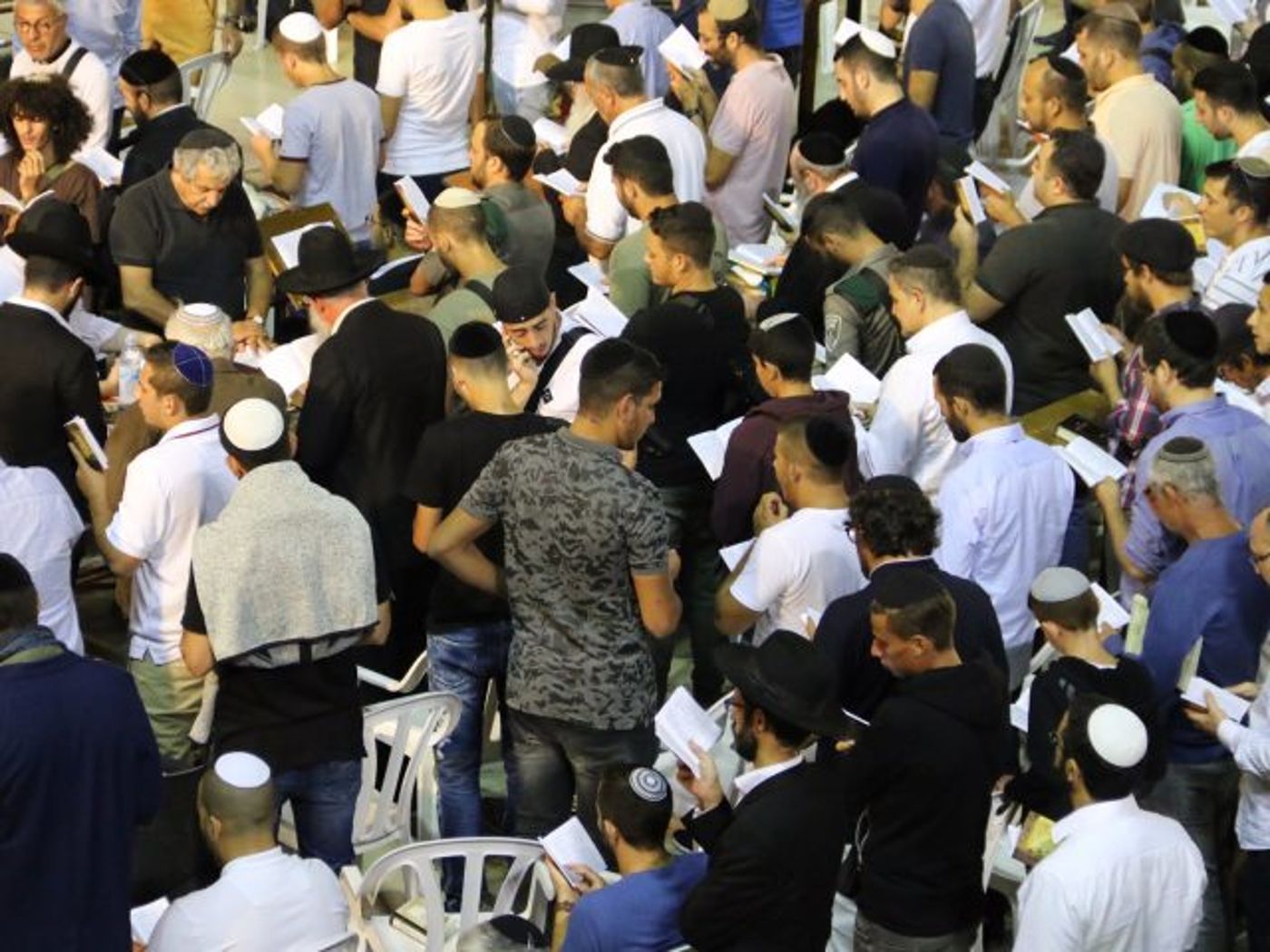 גלריה: סליחות ראשונות בכותל המערבי בירושלים