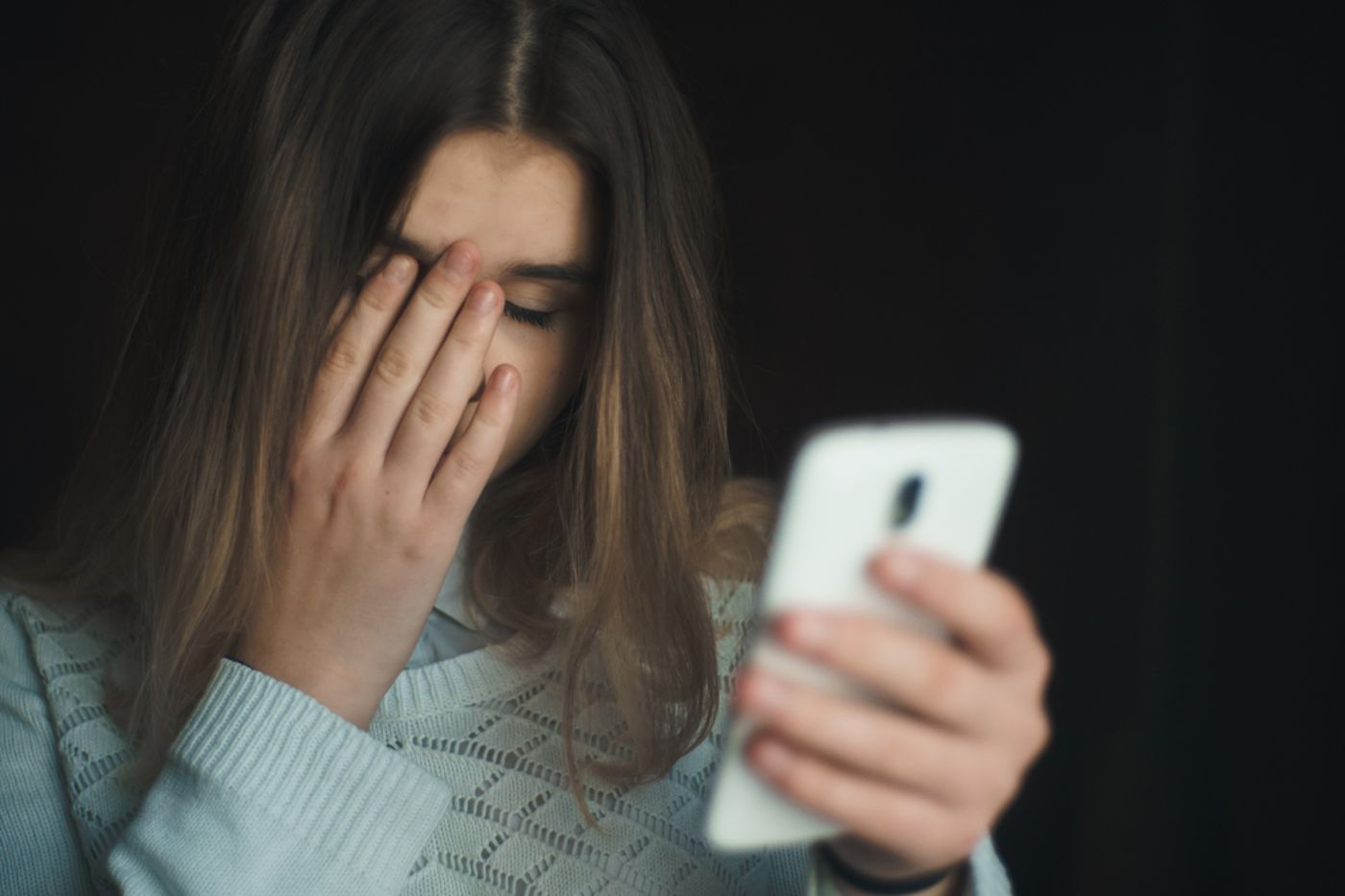 הנוער ותכנים פוגעניים ברשת • סדרת כתבות