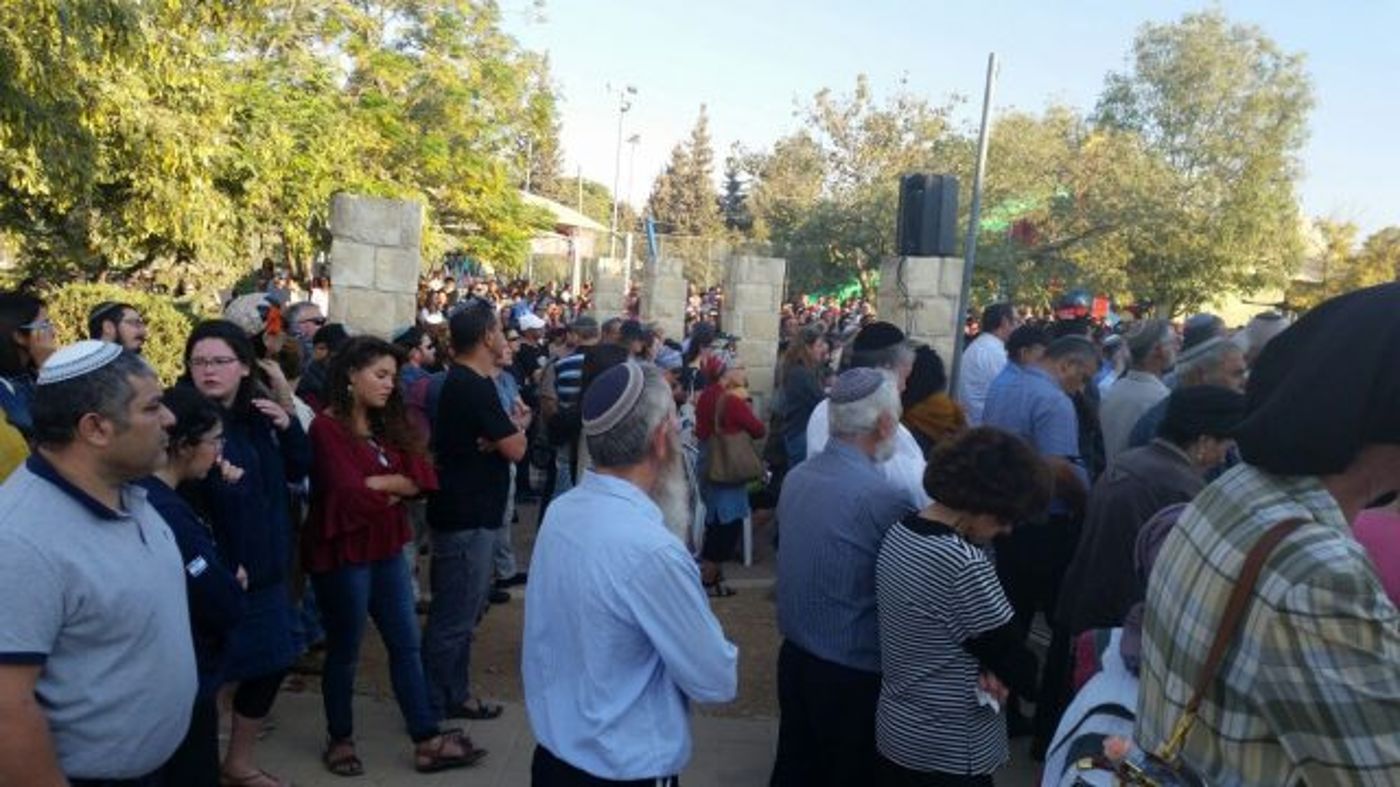הלווית שרה לונדון: "אשת חסד וחברת אמת"
