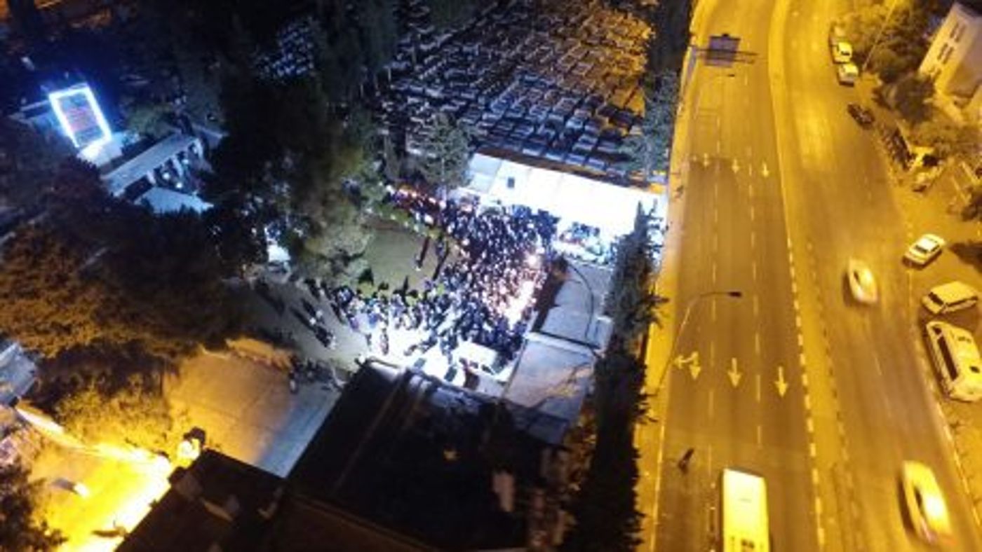 מרהיב • ממעוף הציפור: אלפים בציון הרב עובדיה יוסף
