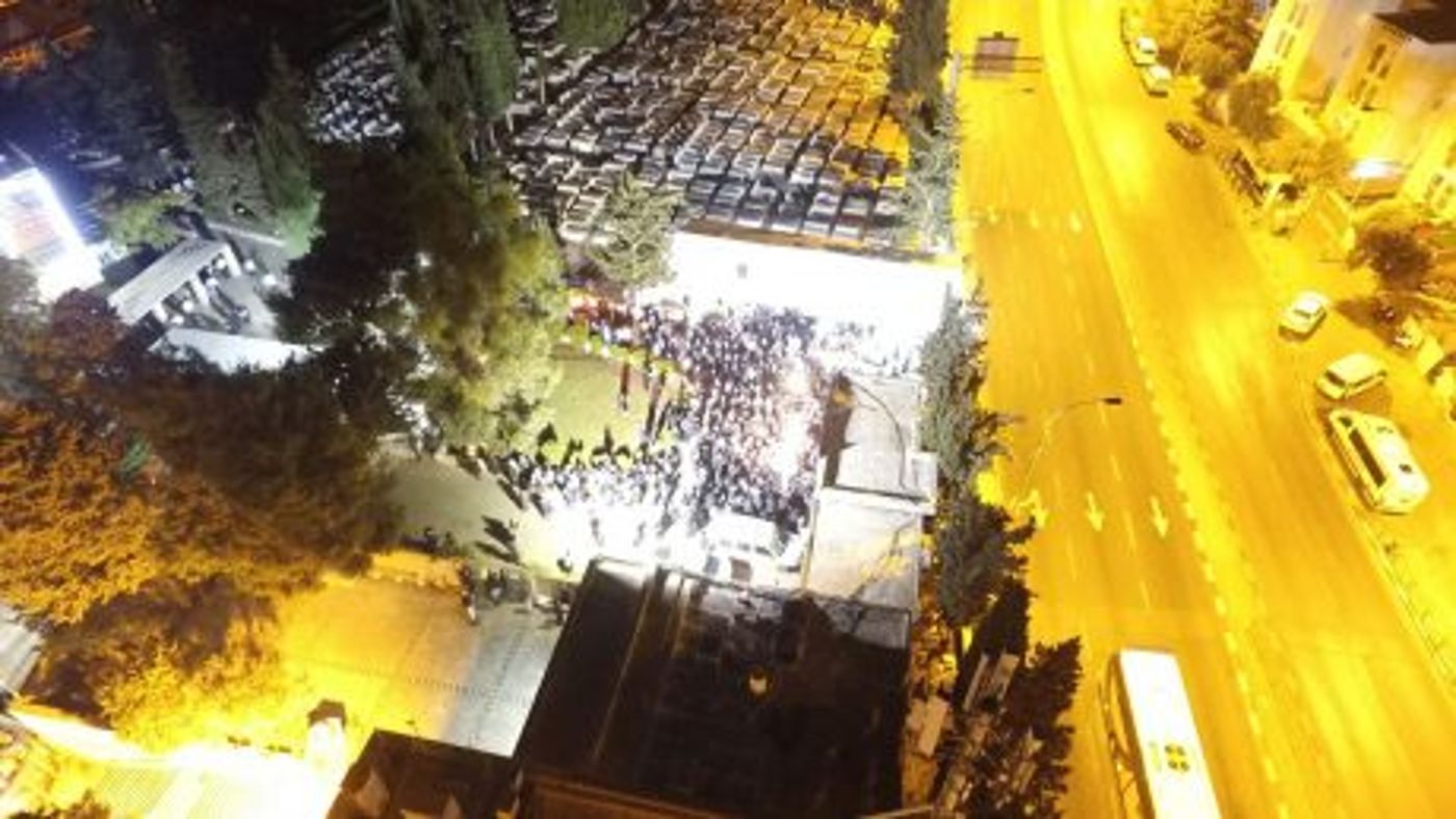 מרהיב • ממעוף הציפור: אלפים בציון הרב עובדיה יוסף