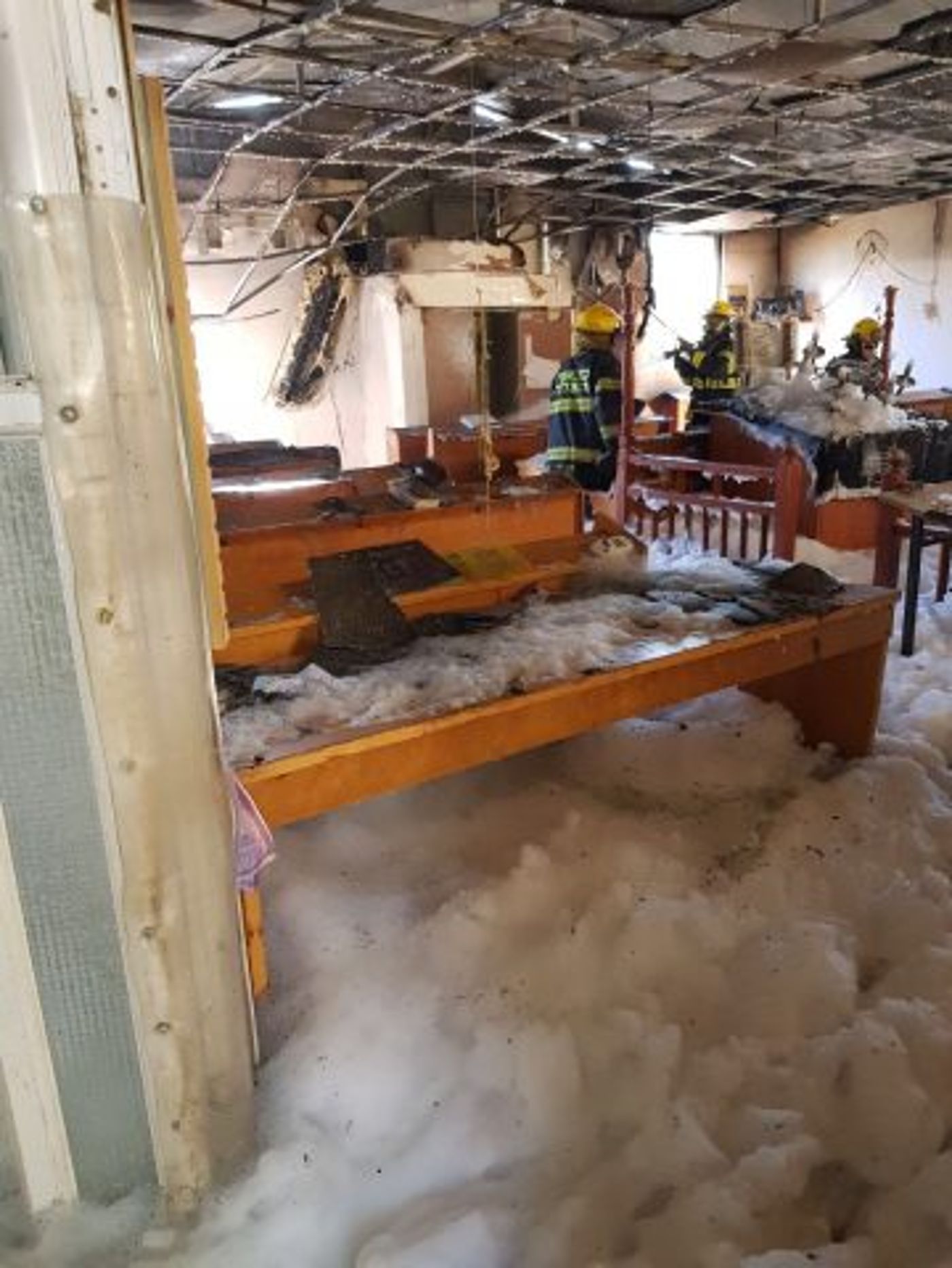 בית הכנסת בכפר גדעון עלה באש – ספרי התורה ניצלו
