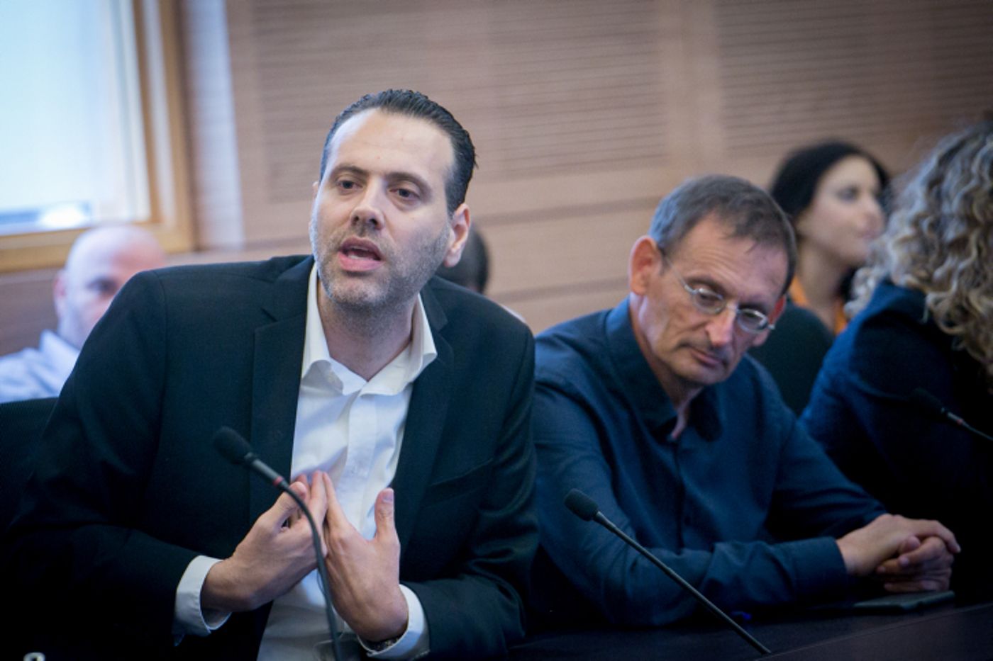 צפו: זוהר עונה לאורנה בנאי: "גבר צריך לחשוק באישה"