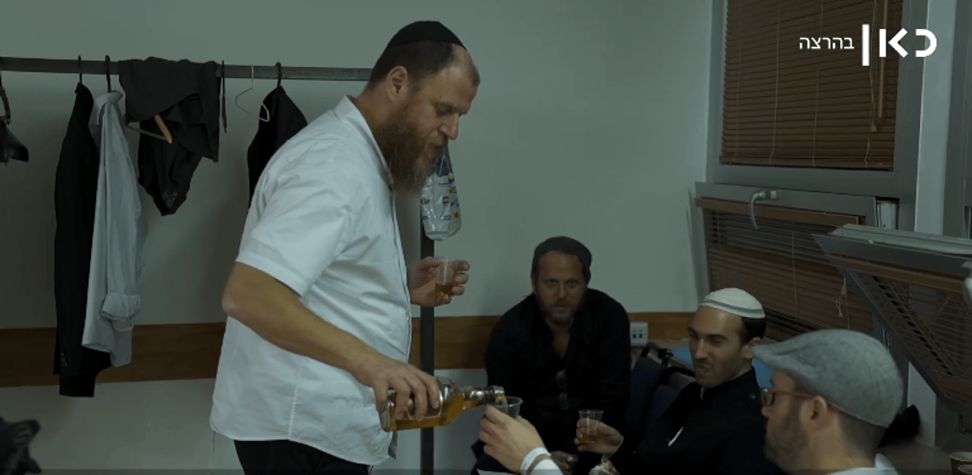 צפו: תיעוד מיוחד מאחורי הקלעים של 'צמאה'