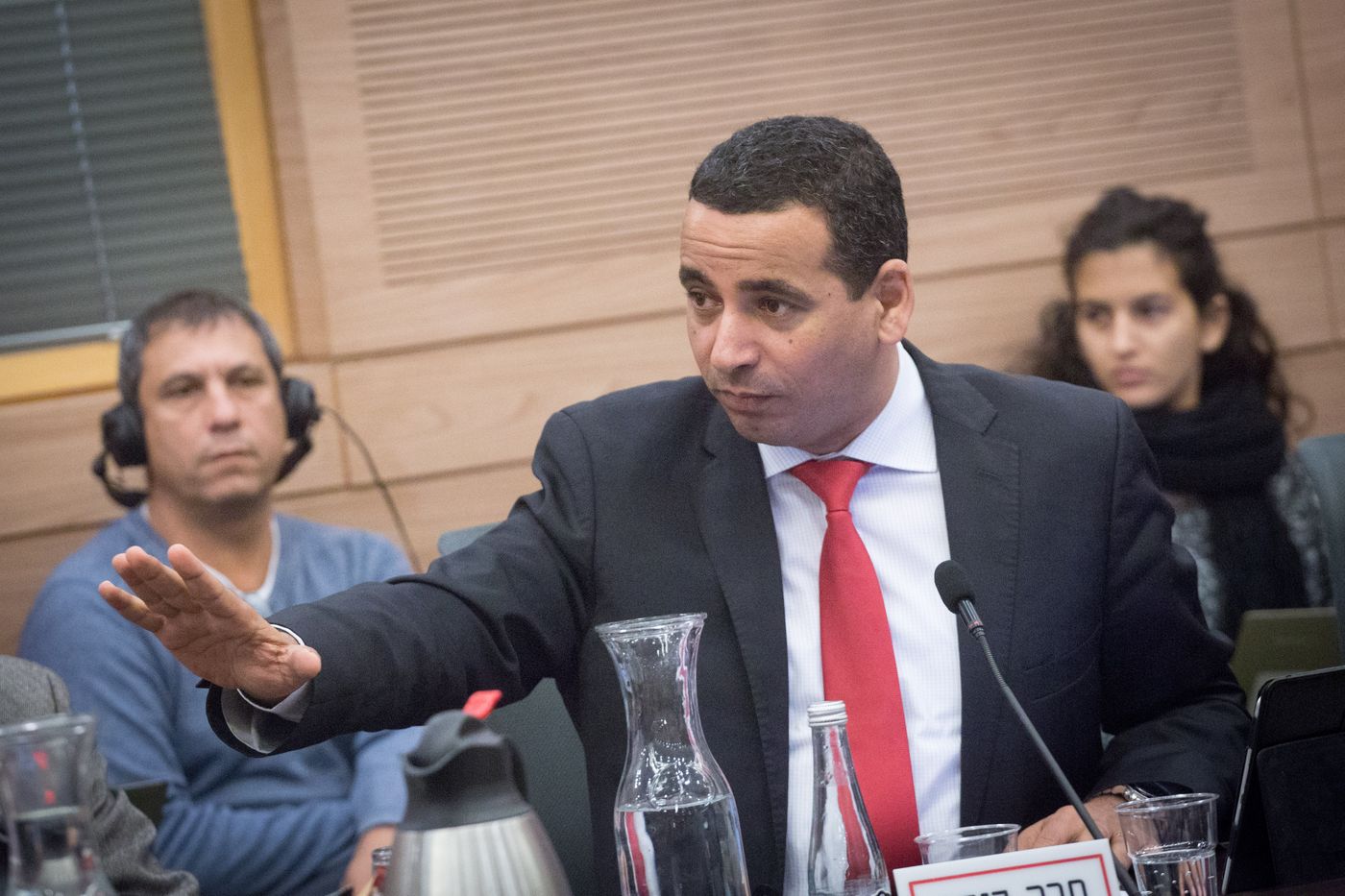 חסון הודיע: אין יותר הסכמי קיזוזים עם הקואליציה