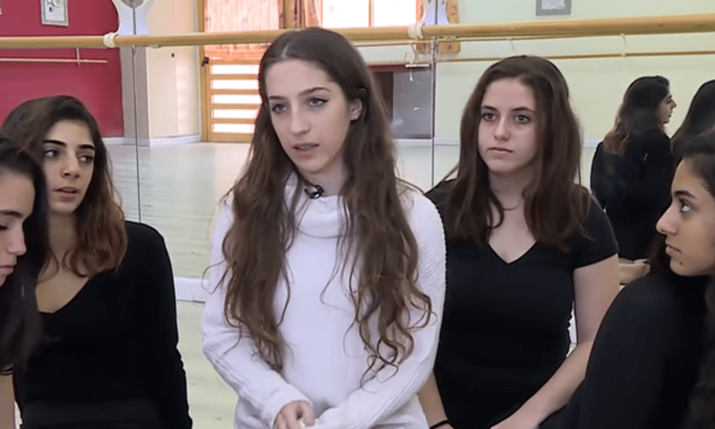 מרגש: מחוות הרקדניות לחברה שחזרה בתשובה.צפו
