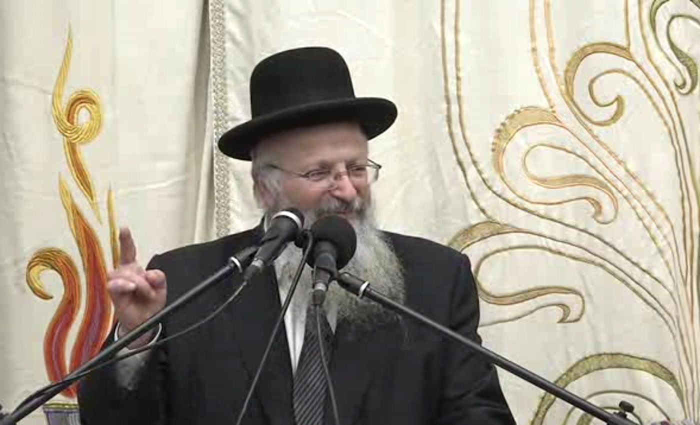 הרב אליהו: "דבריו של מייק פנס- כמו שירת הים". צפו
