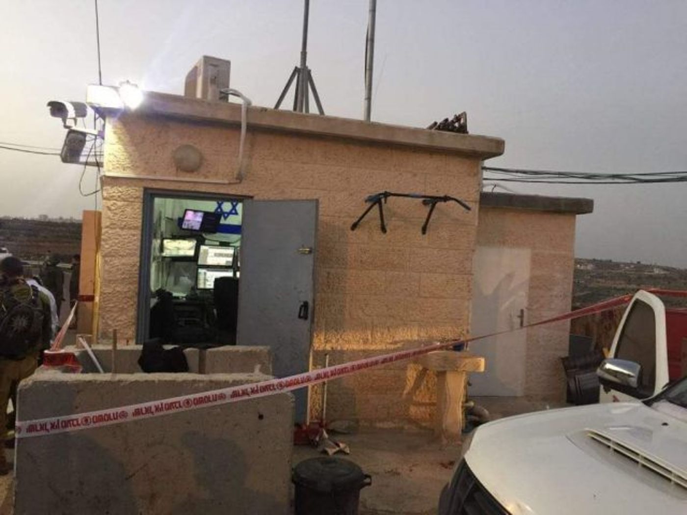 כרמי צור: מאבטח נפצע קל בפיגוע דקירה