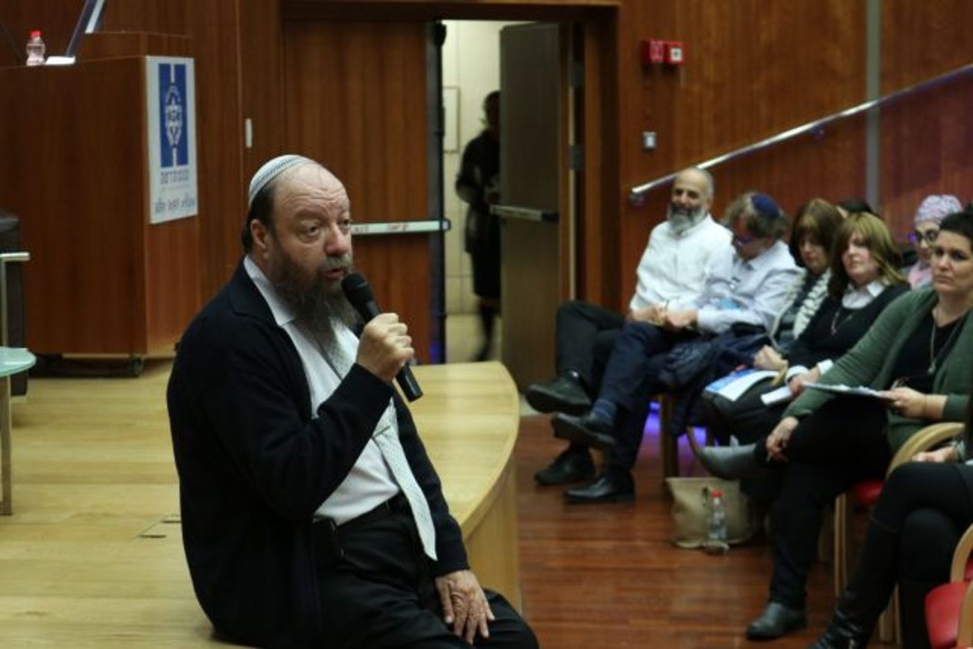 הרב משה קליין בפתח הכנס
