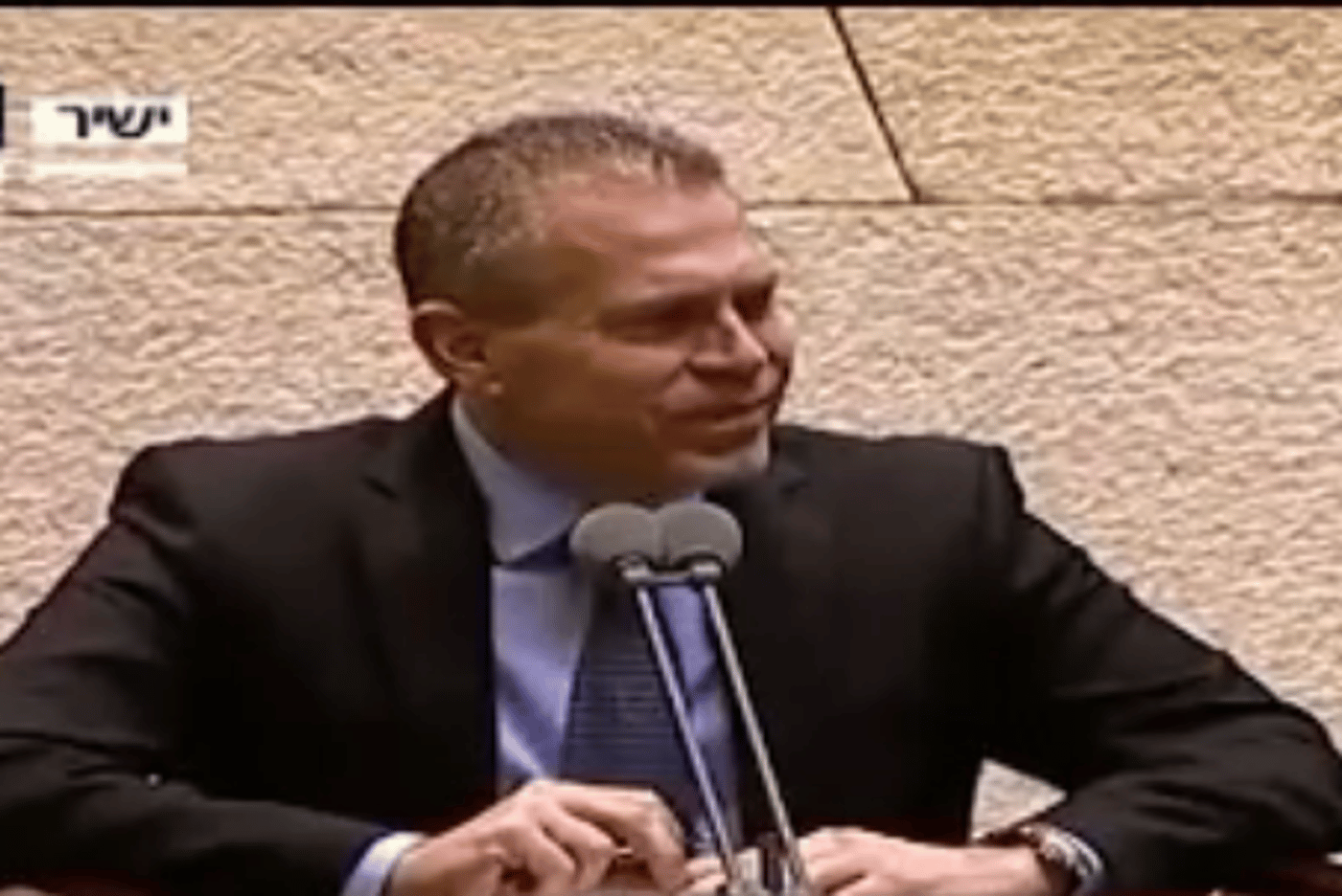 צפו: השאלה שהשר ארדן סירב לענות עליה