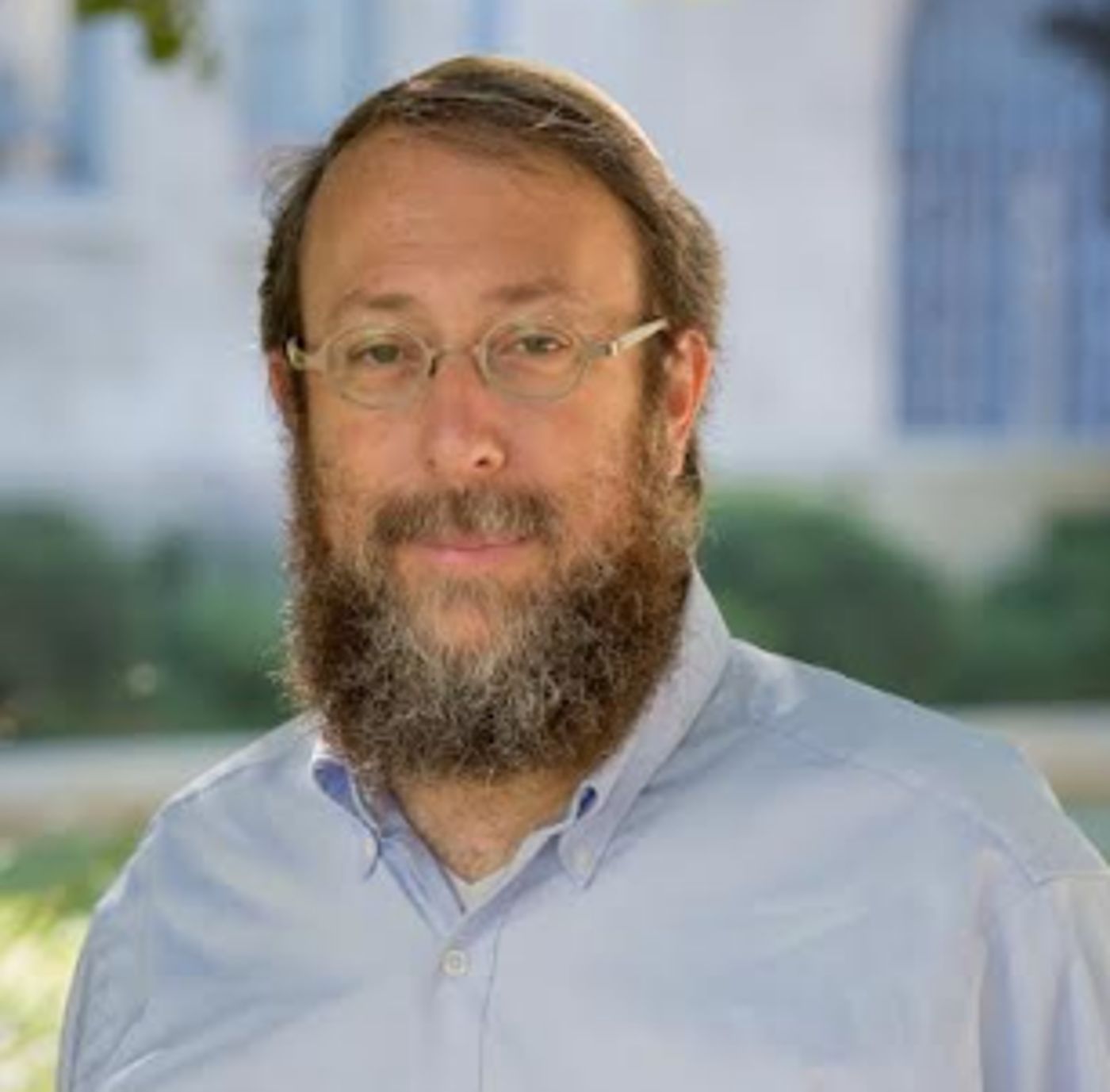 'צהר' נכנס דרך השער ש'השגחה פרטית' פתח
