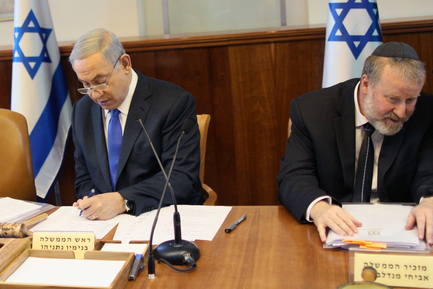 מנדלבליט מעריך: אם יוגש כתב אישום- רה"מ צריך להתפטר