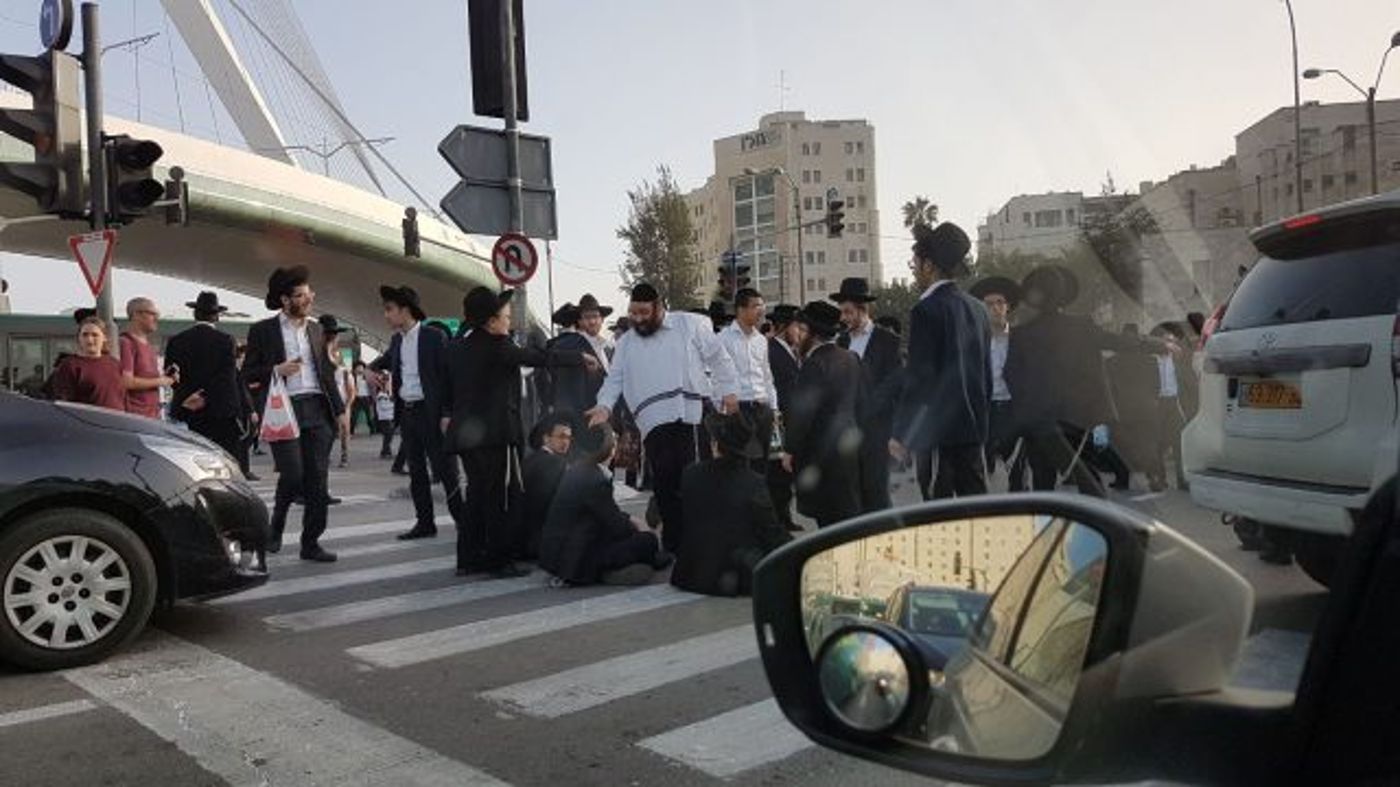 הפגנות החרדים הקיצונים חזרו: הכניסה לבירה נחסמה