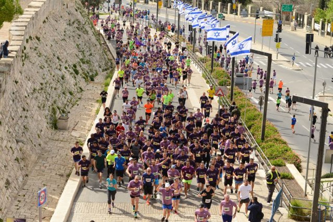 כבוד: אם דתייה לחמישה זכתה במרתון ירושלים