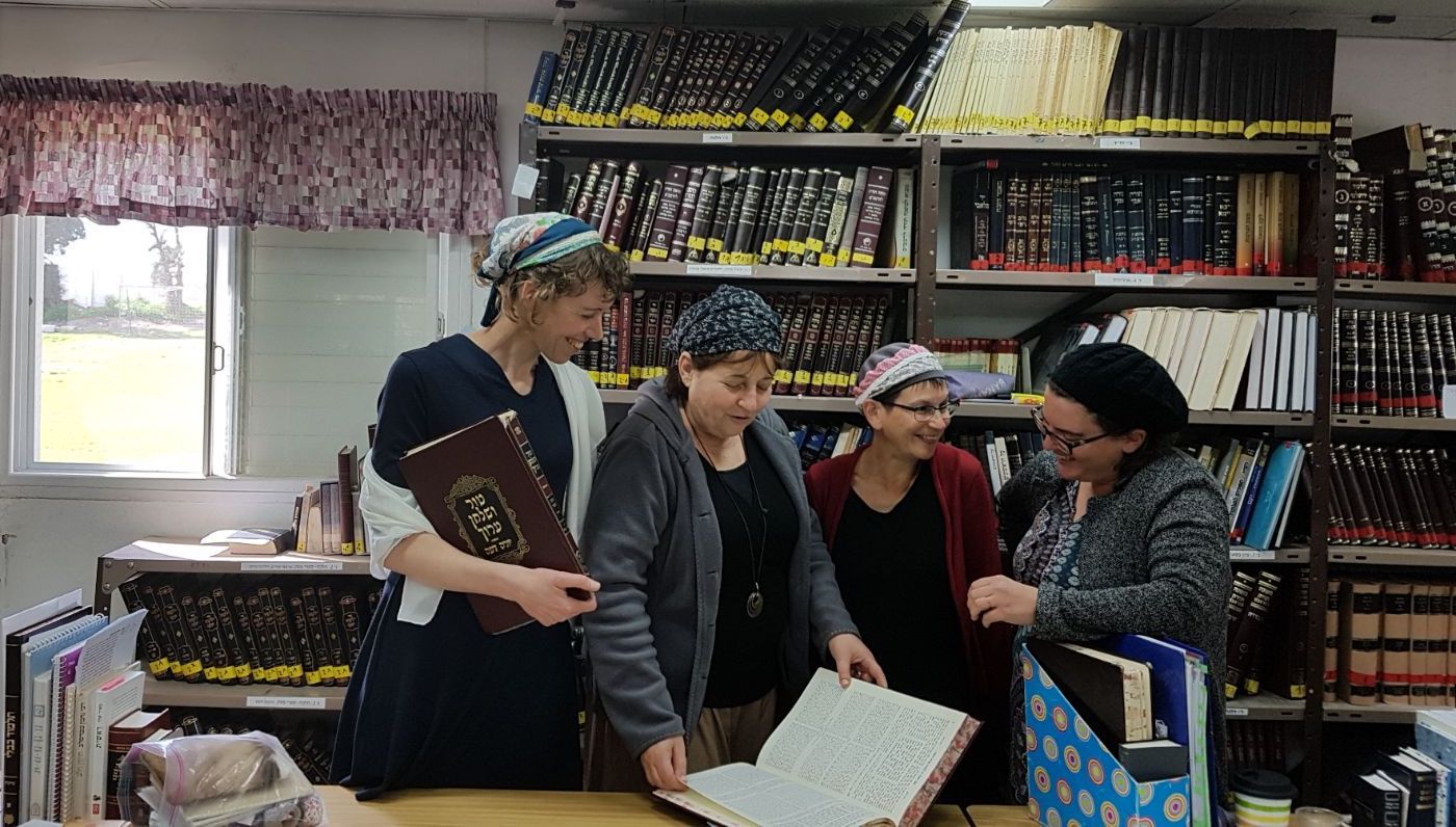 "לא נאפשר לרבניות להיבחן בהלכות נידה"