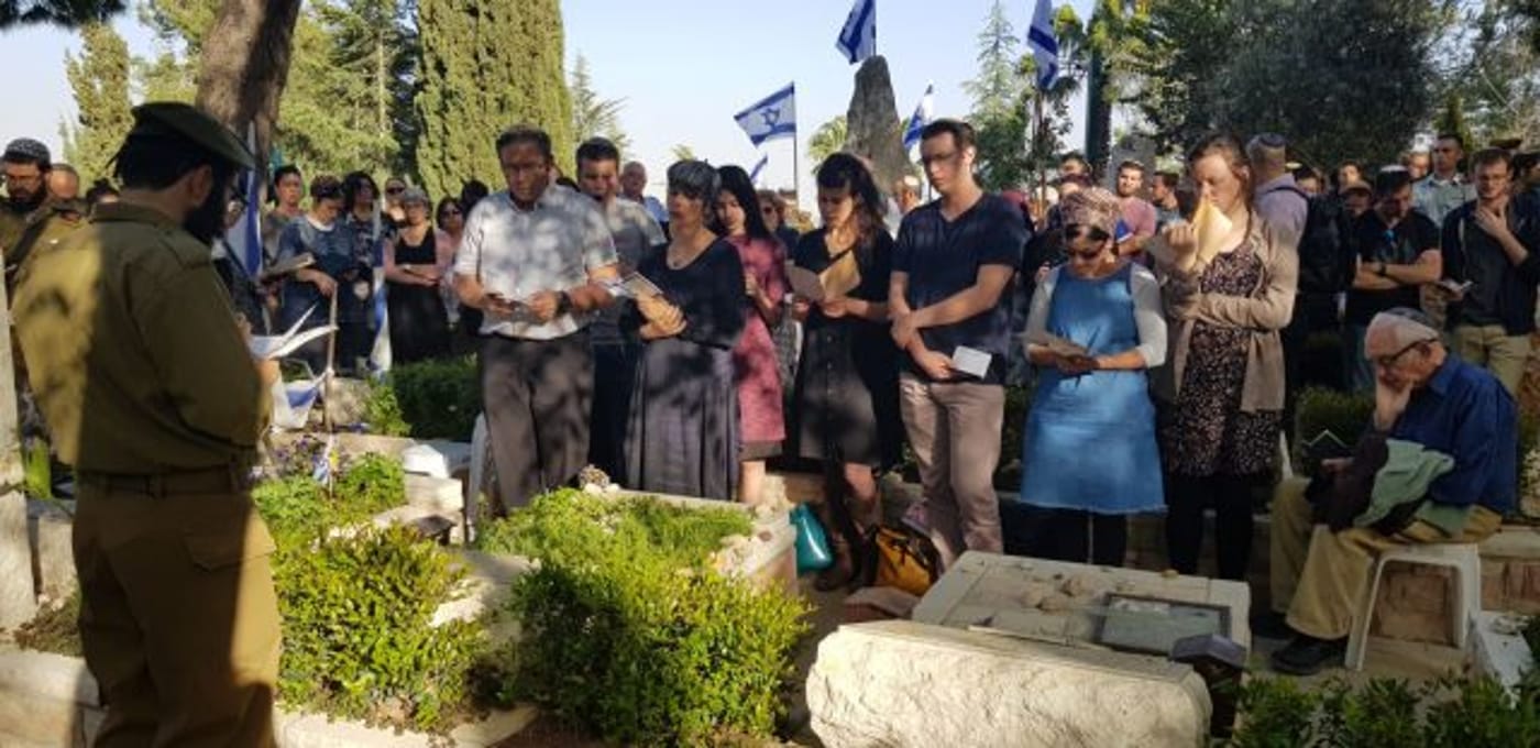 "לחוש כל יום את הגעגוע ולבחור בחיים"