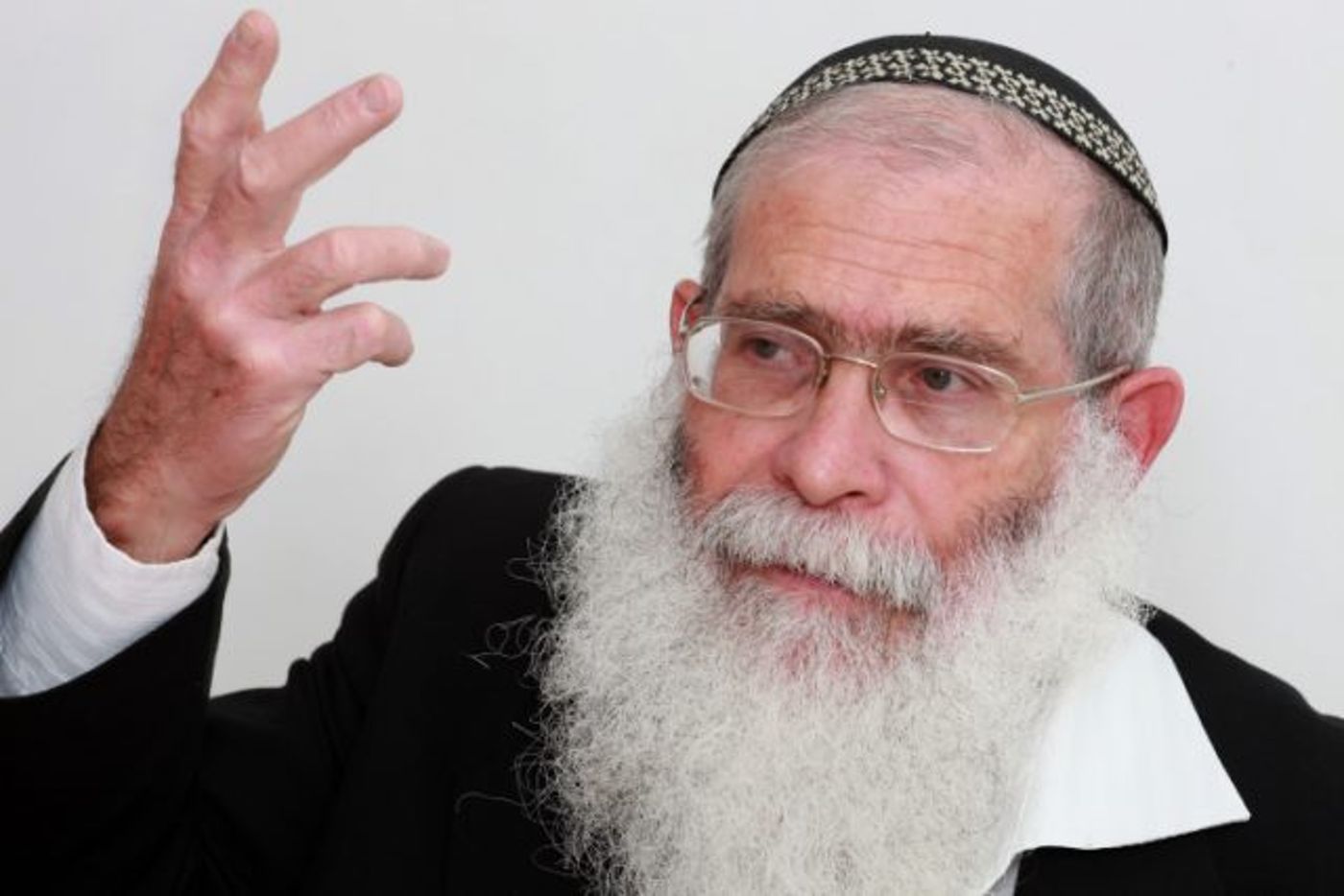 'עם כל הכבוד': הרב הראשי נגד הפסק של הרב לבנון