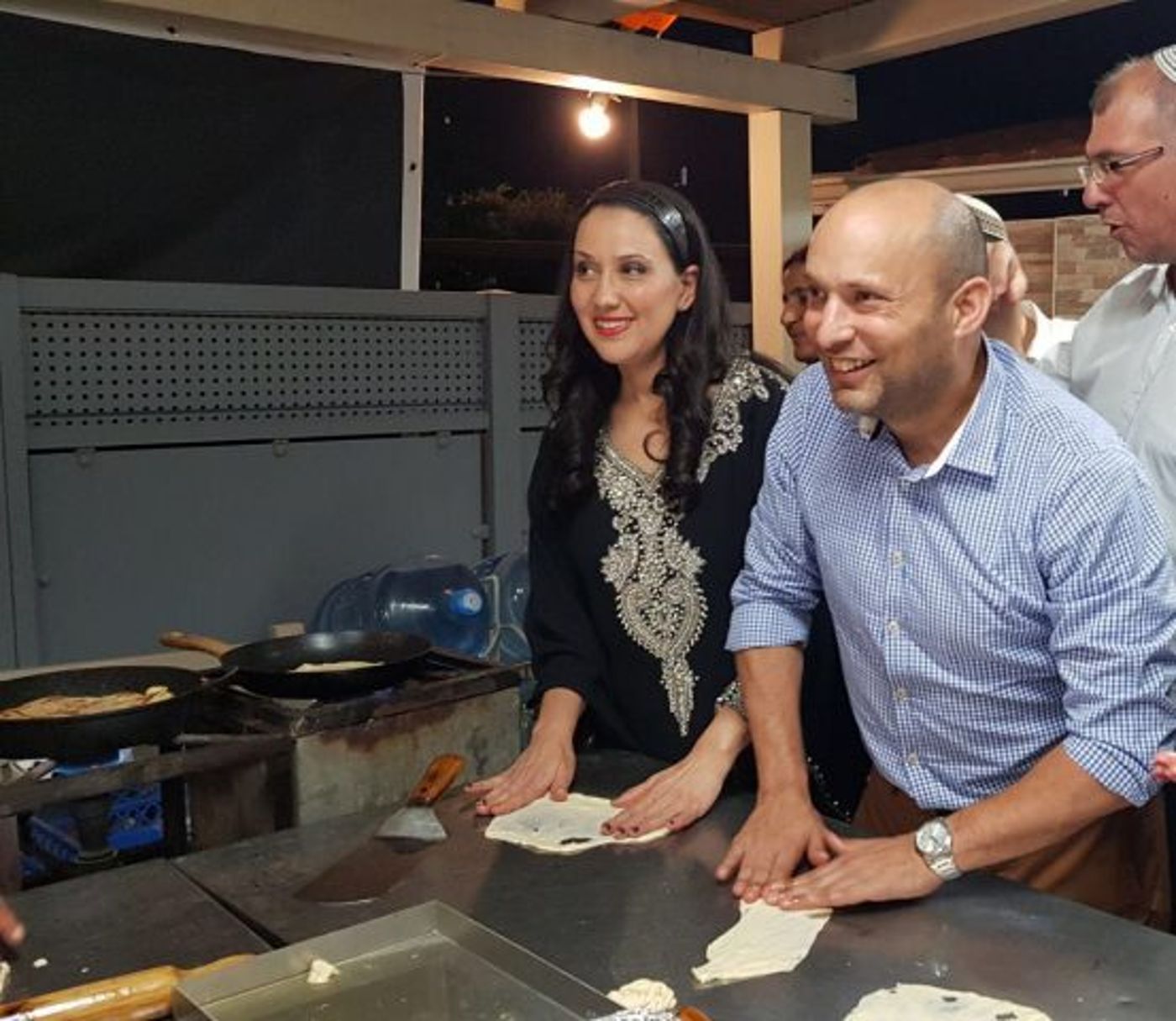 הפוליטיקאים חוגגים מימונה ברחבי הארץ