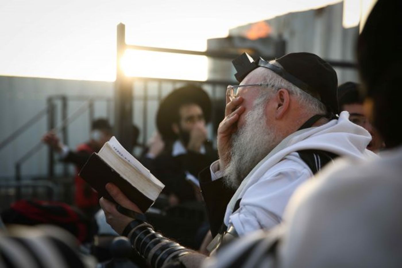 ל"ג שמח: אלפים חוגגים במירון• צפו בגלריה