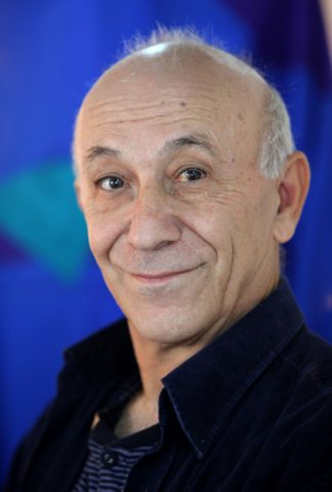 שכח שיש הצגה. דגן