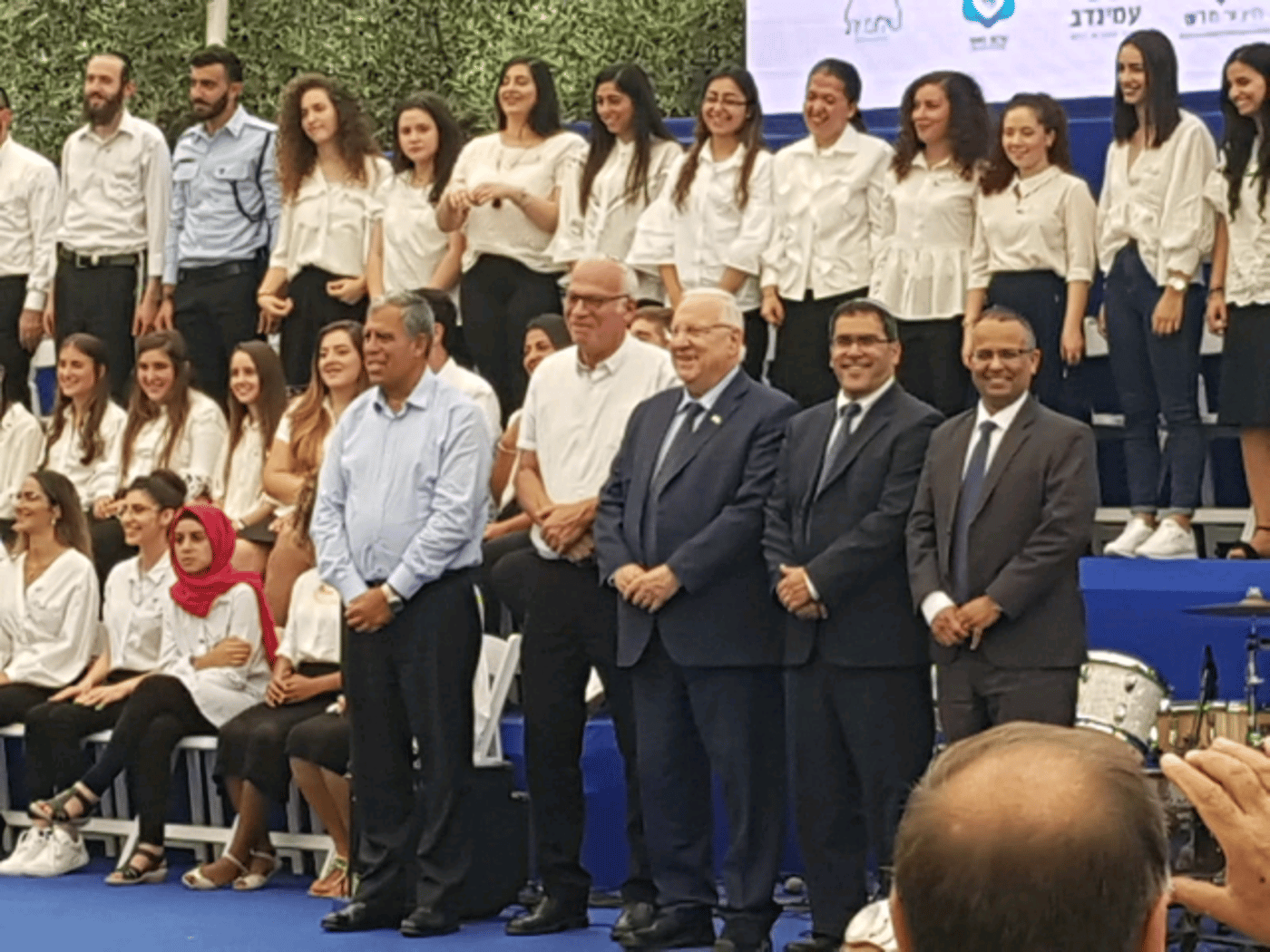 הזוכים בתעודות ההצטיינות