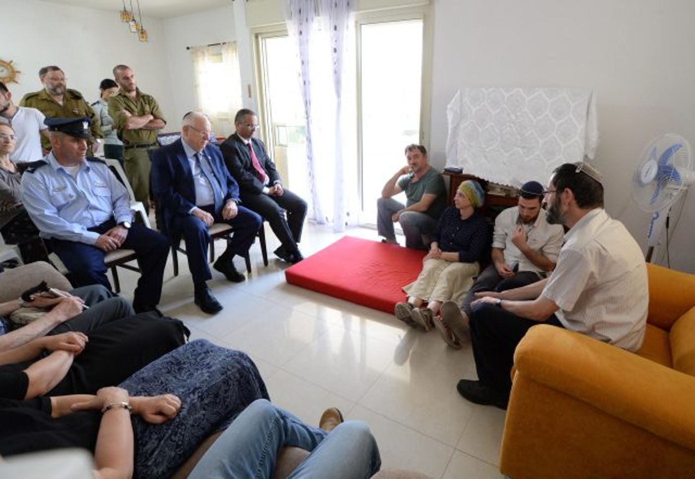 משפחתו של רונן הי"ד. מחזקים את העם כולו