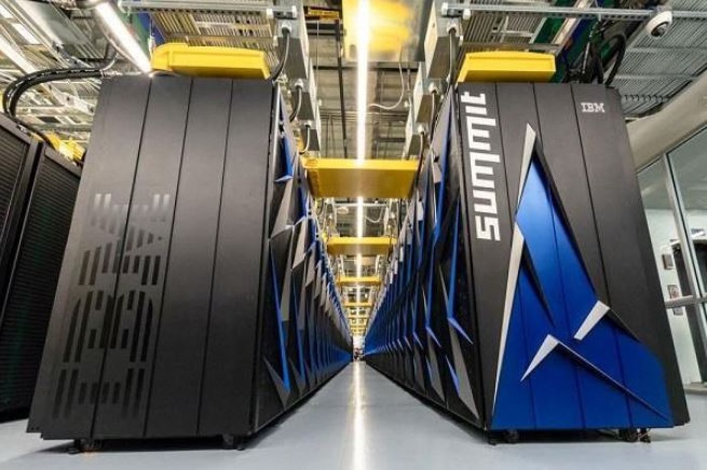 IBM חושפת: זהו המחשב הגדול והחזק ביותר בעולם