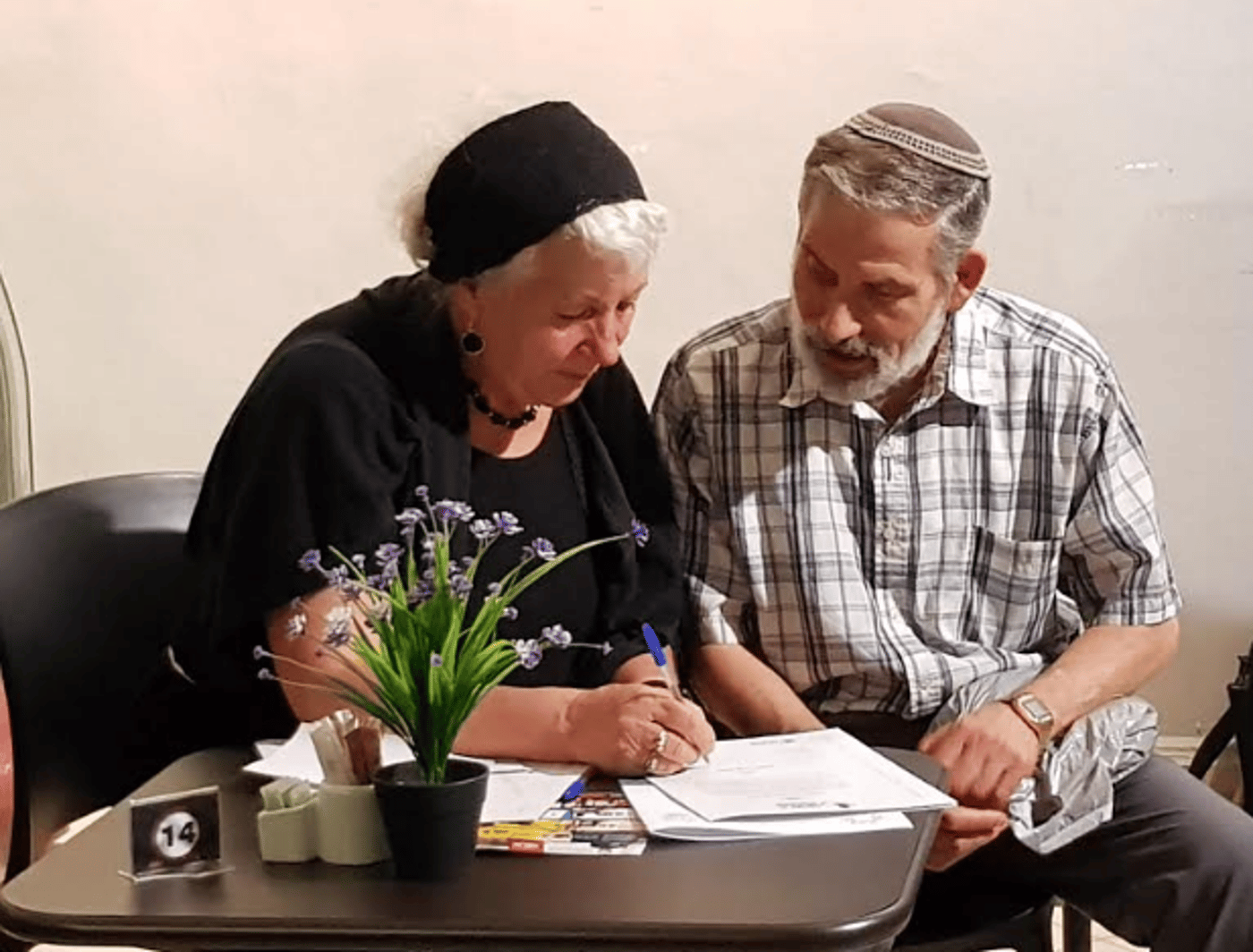 אפקט ירון אטיאס: עשרות זוגות חתמו על הסכם קדם