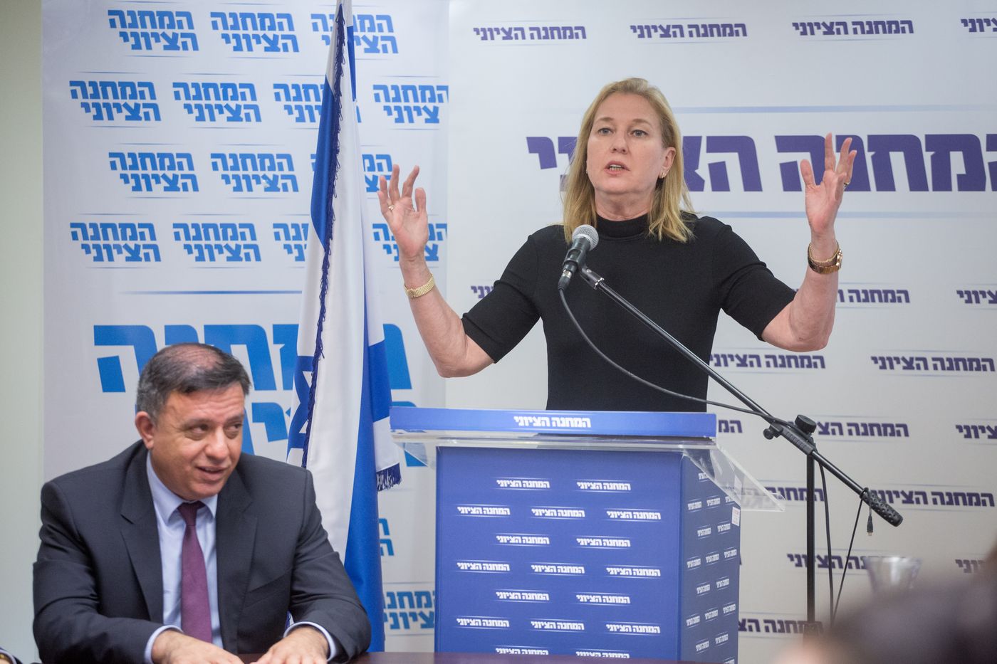 מינוי לראשות האופוזיציה או שאפרק את הסיעה
