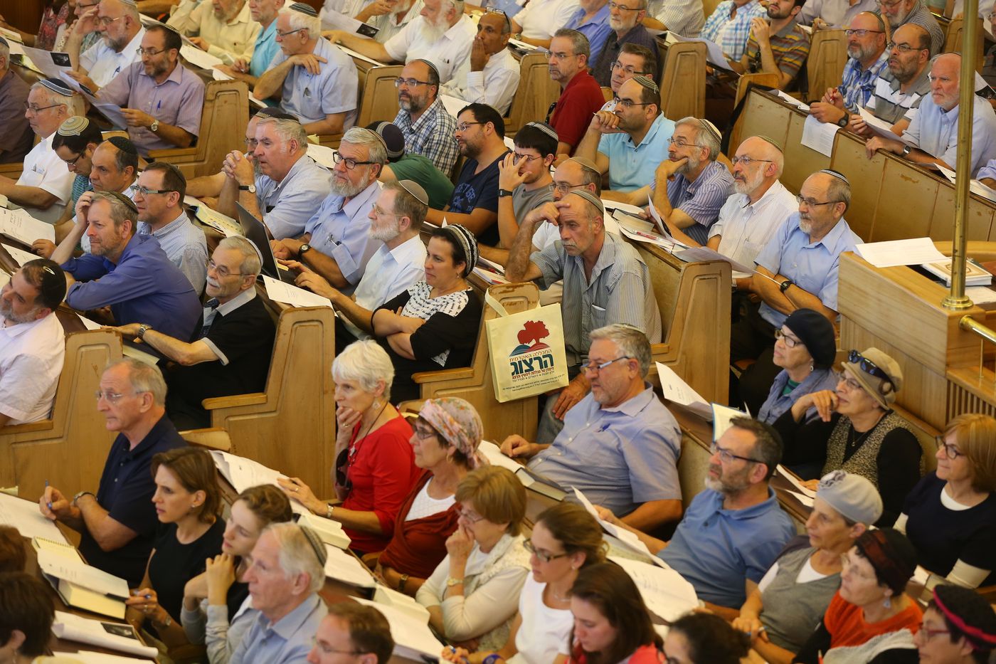 אורח מיוחד השנה בימי העיון בתנ"ך במכללת הרצוג