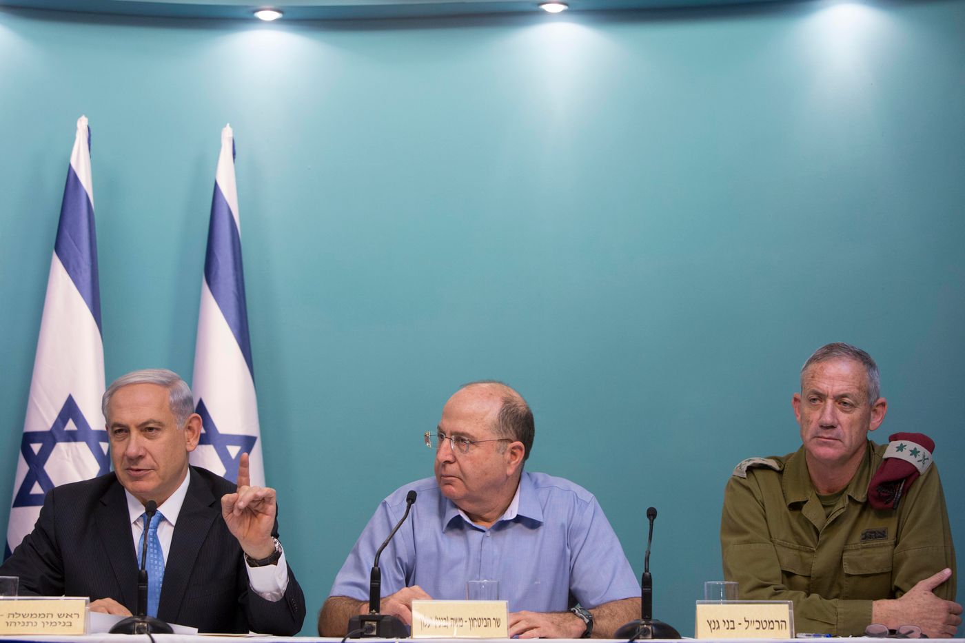 נתניהו מוביל בפער ענק; גנץ מפרק את המחנה הציוני