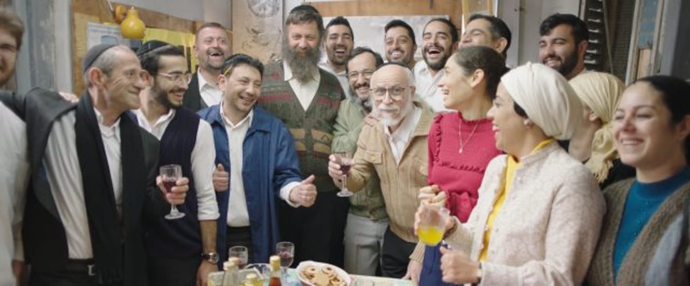 הבלתי רשמיים• פחות רשמיים, יותר אנשים