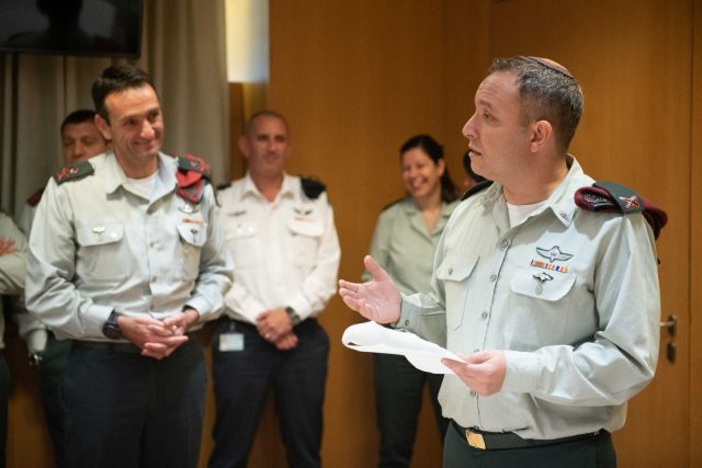 הקצין הסרוג אבי בלוט הועלה לדרגת תת- אלוף