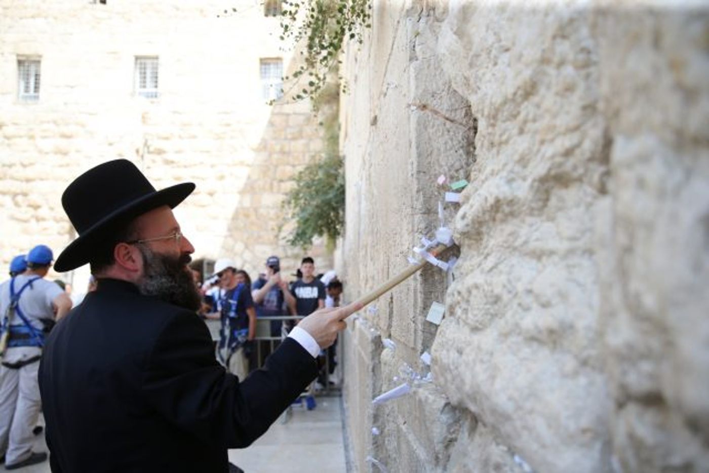 בהשגחת הרב רבינוביץ'