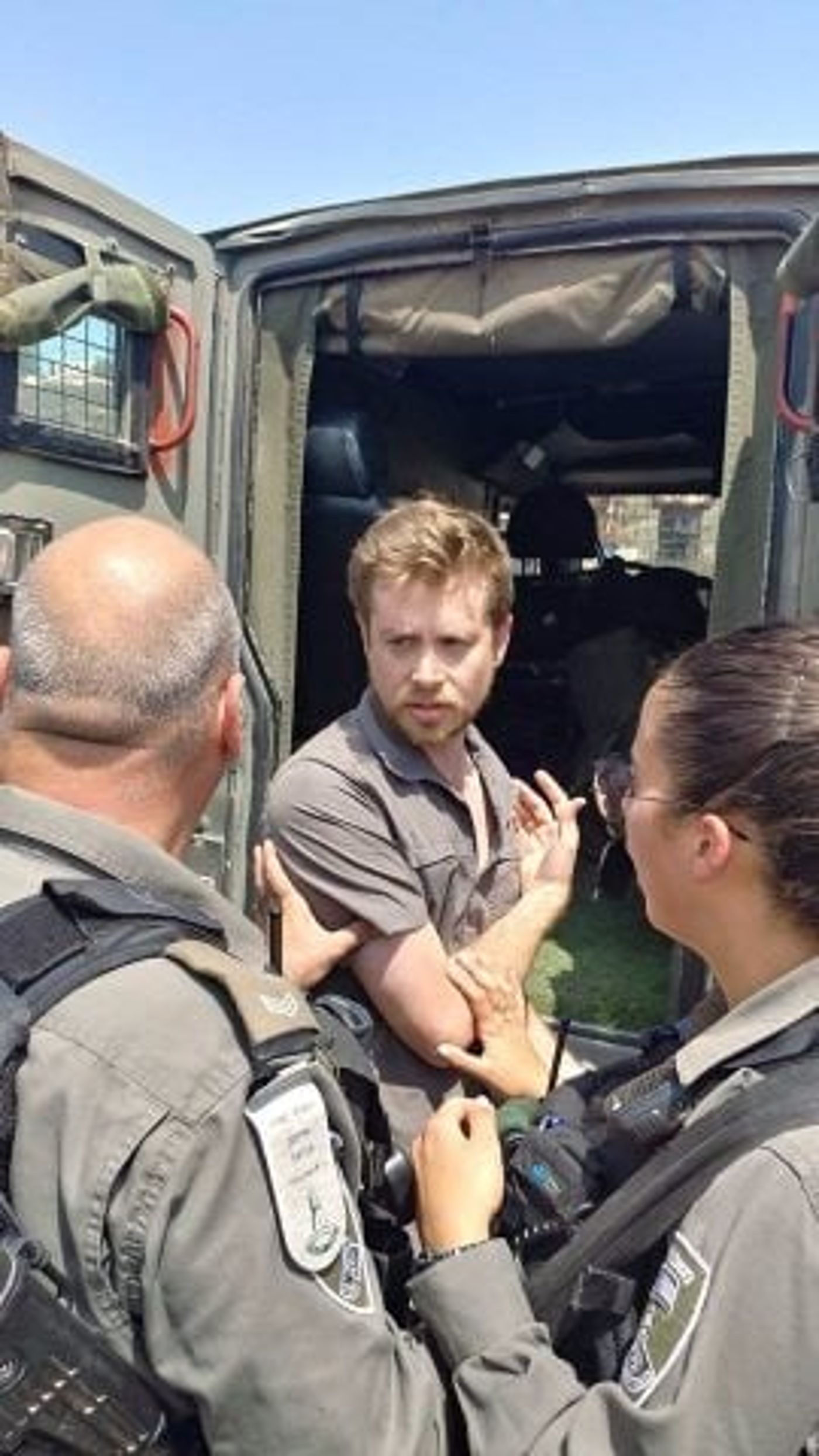 גבריהו עוכב לאחר שיצר מהומה בכניסה למצפה יאיר (קרדיט: תעאיוש)