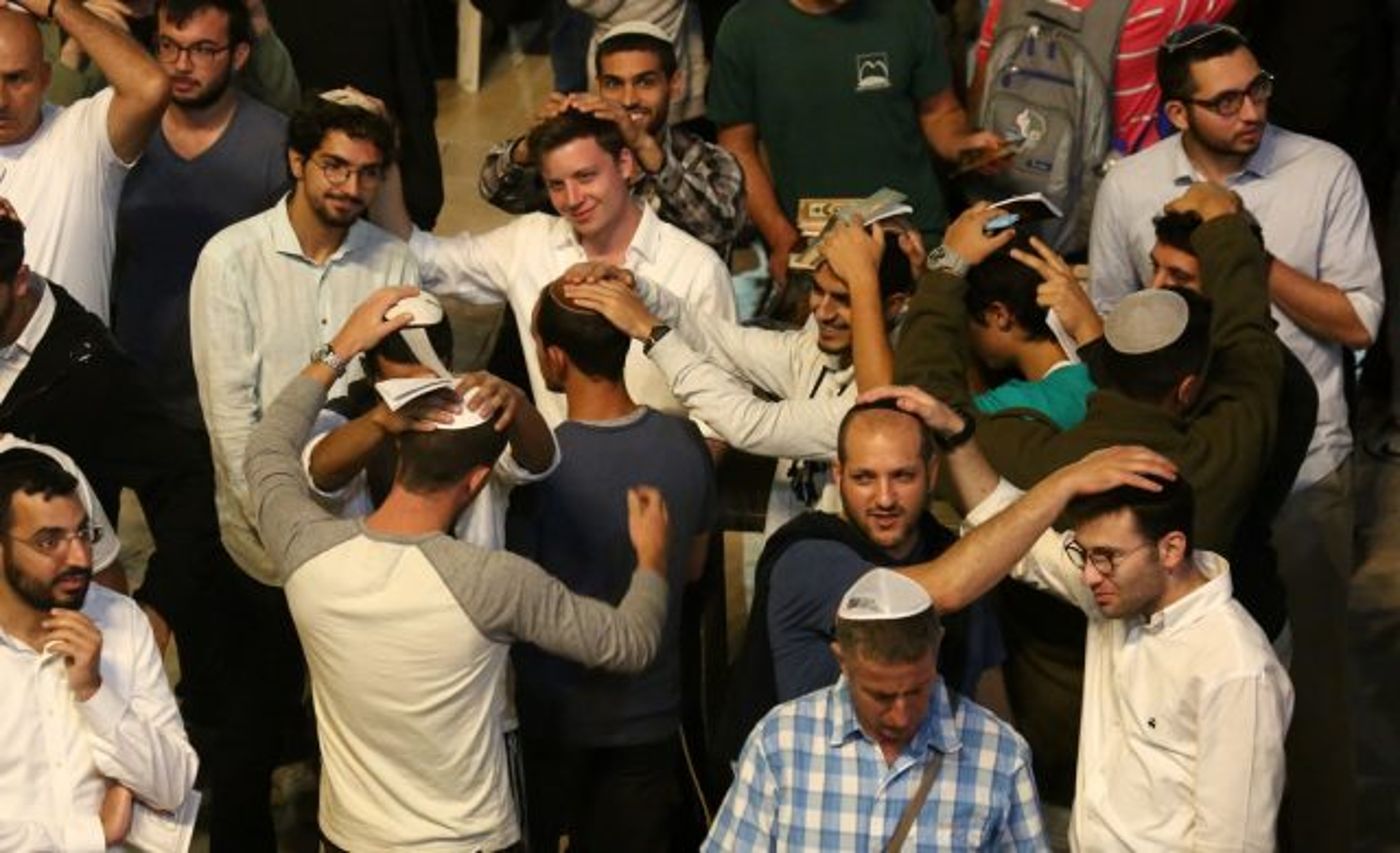 גלריית ענק: עשרות אלפים באירוע הסליחות בכותל