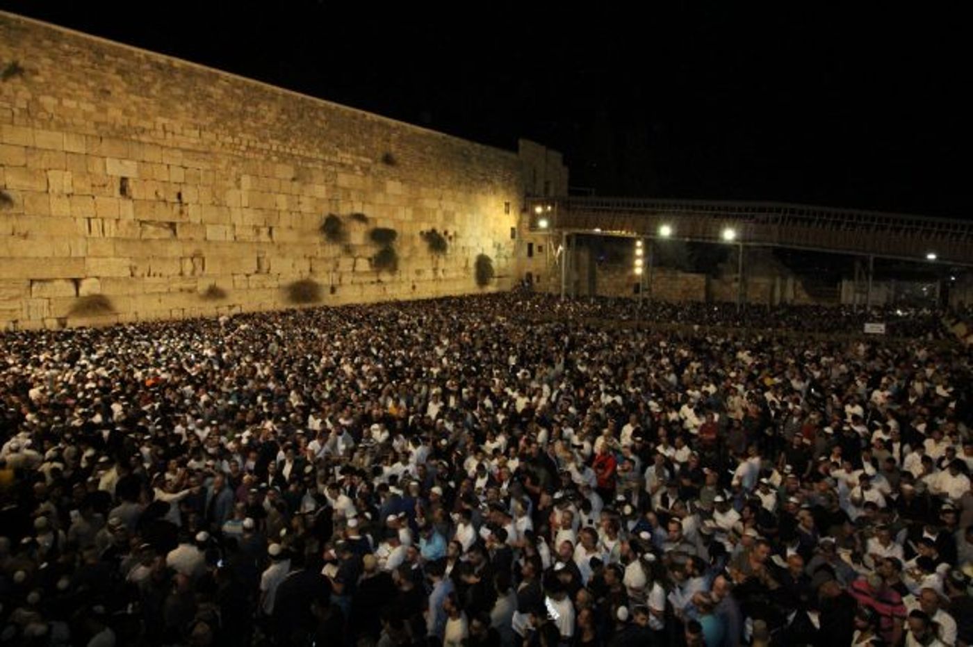 חודש הרחמים והסליחות: מעל מיליון איש הגיעו לכותל