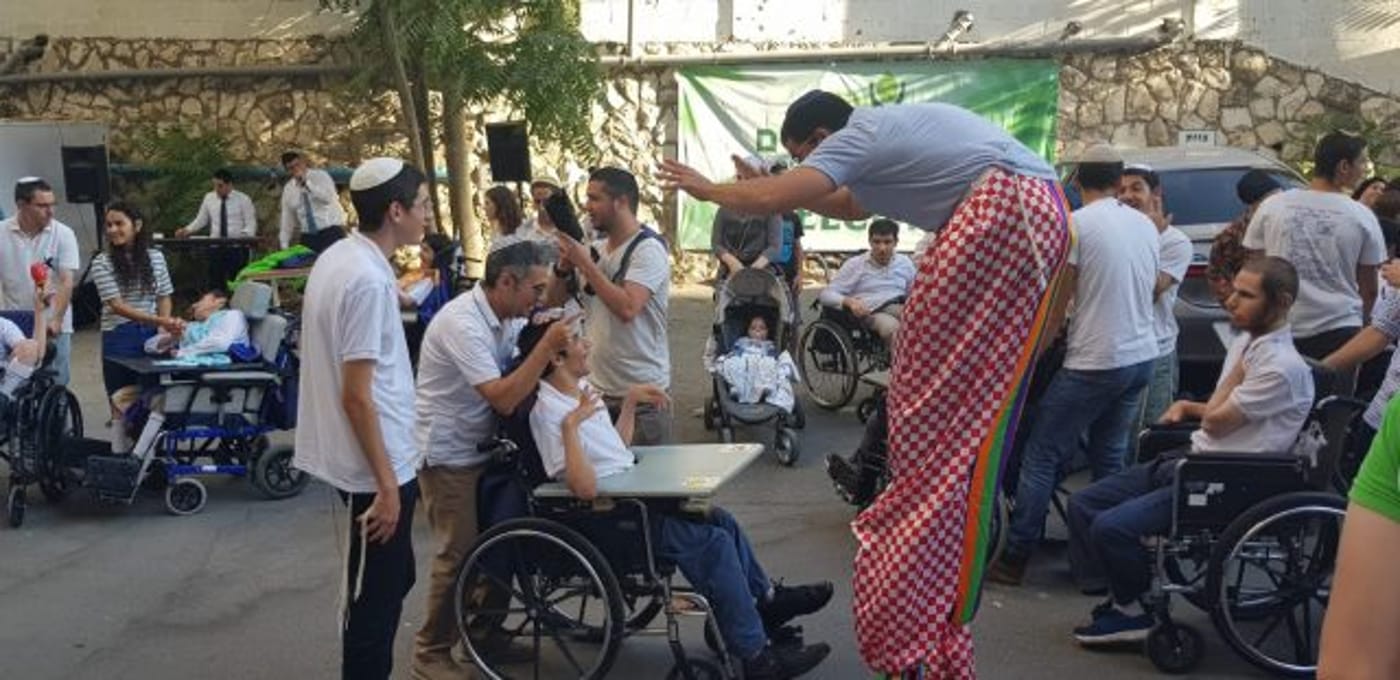 מרגש: צפו בשמחת בית השואבה למען ילדי עלה