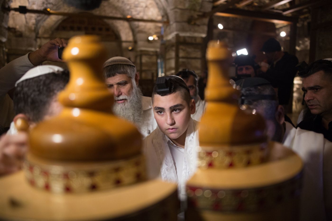 "ירדו מהפסים": הרב אבינר נגד המנהג העתיק בביהכ"ס