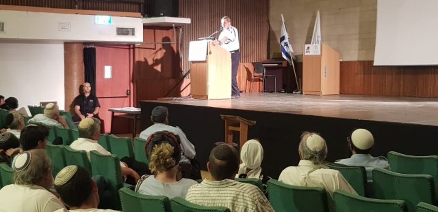גלריה: ליל הושענא רבה במכללת 'הרצוג'. צפו