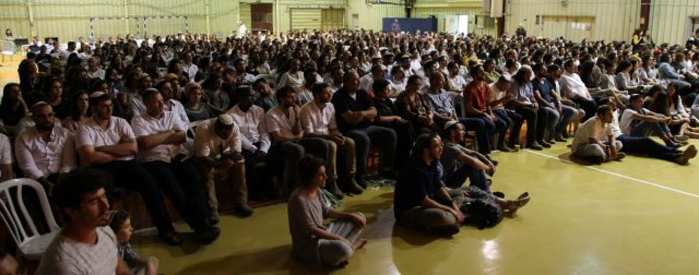 תיעוד: אלפים בליל הושענא רבה באוניברסיטת בר- אילן