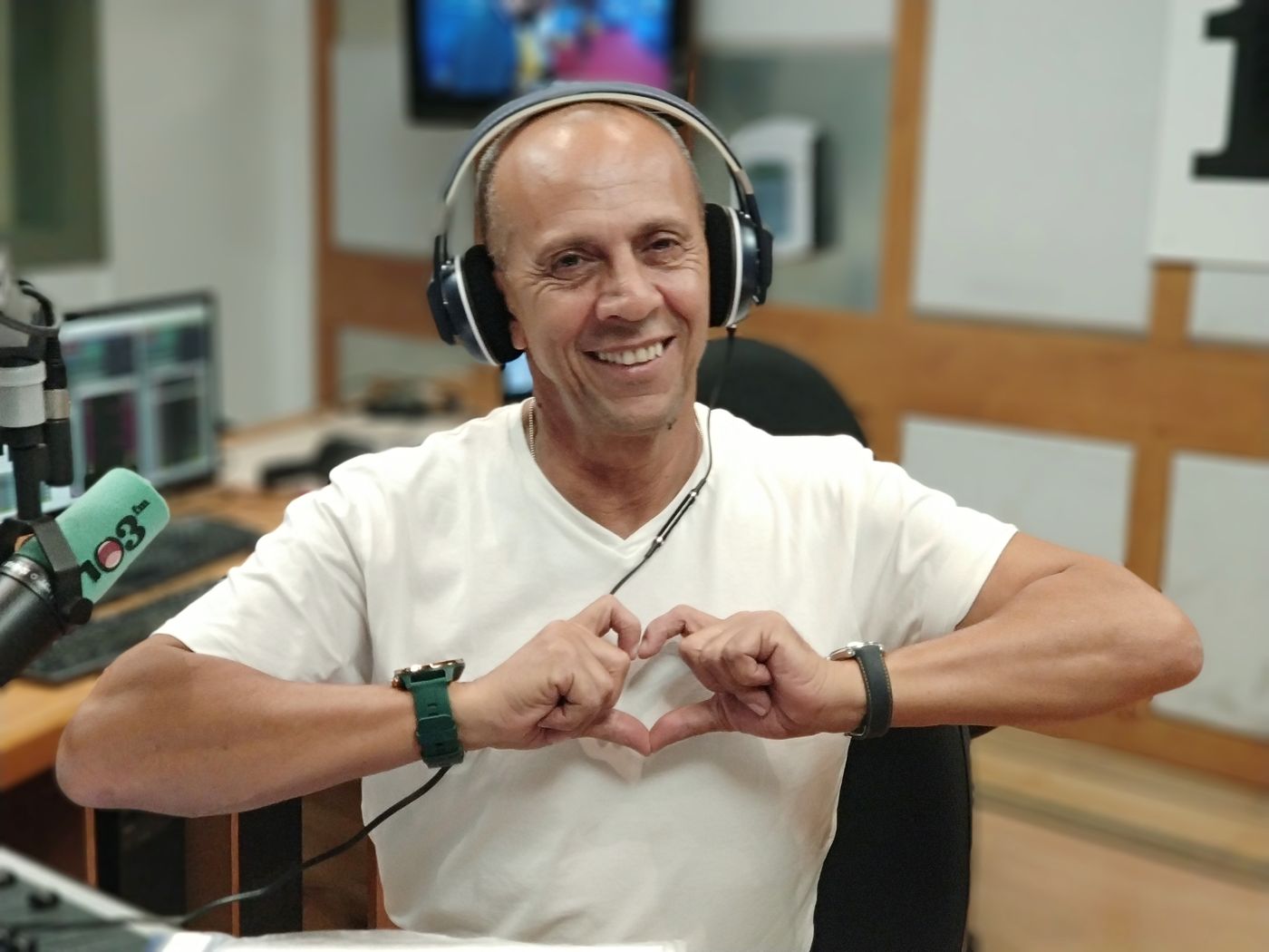 'התעלמתי מהכאב': לאן נעלם איש הרדיו דידי הררי?