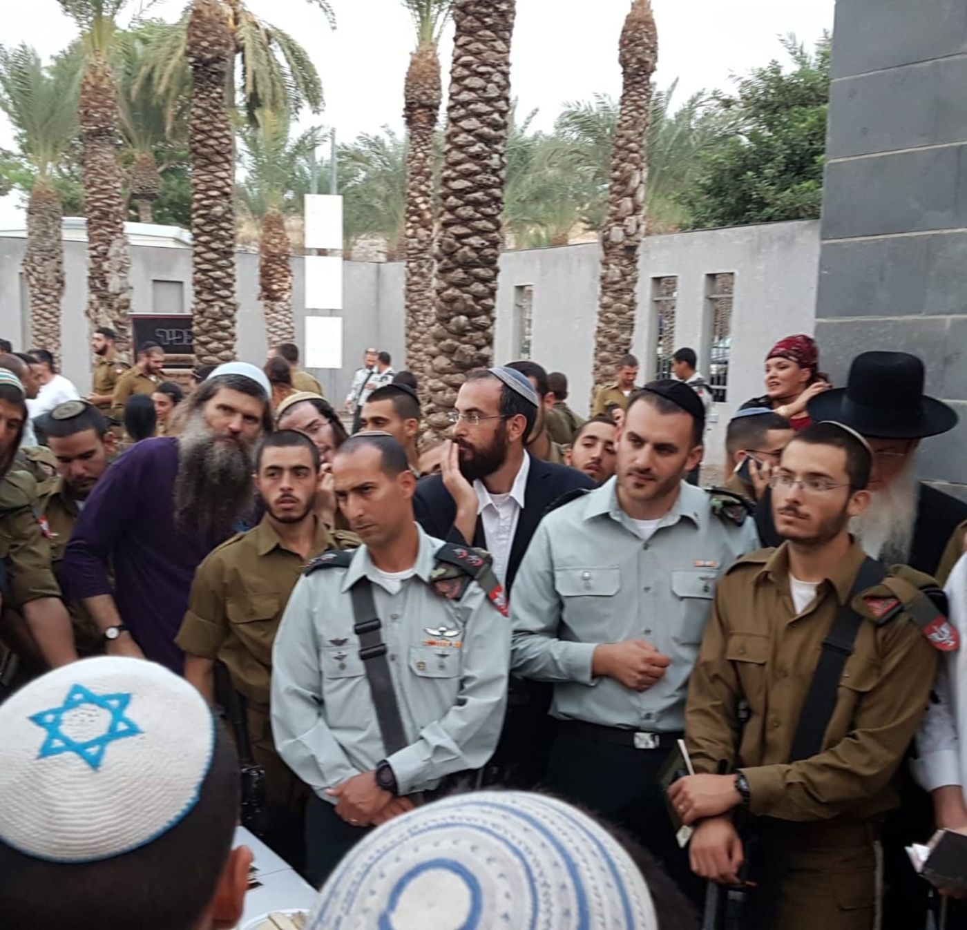 מרגש: הבני"שים קיבלו כומתה וסיימו מסכת. צפו